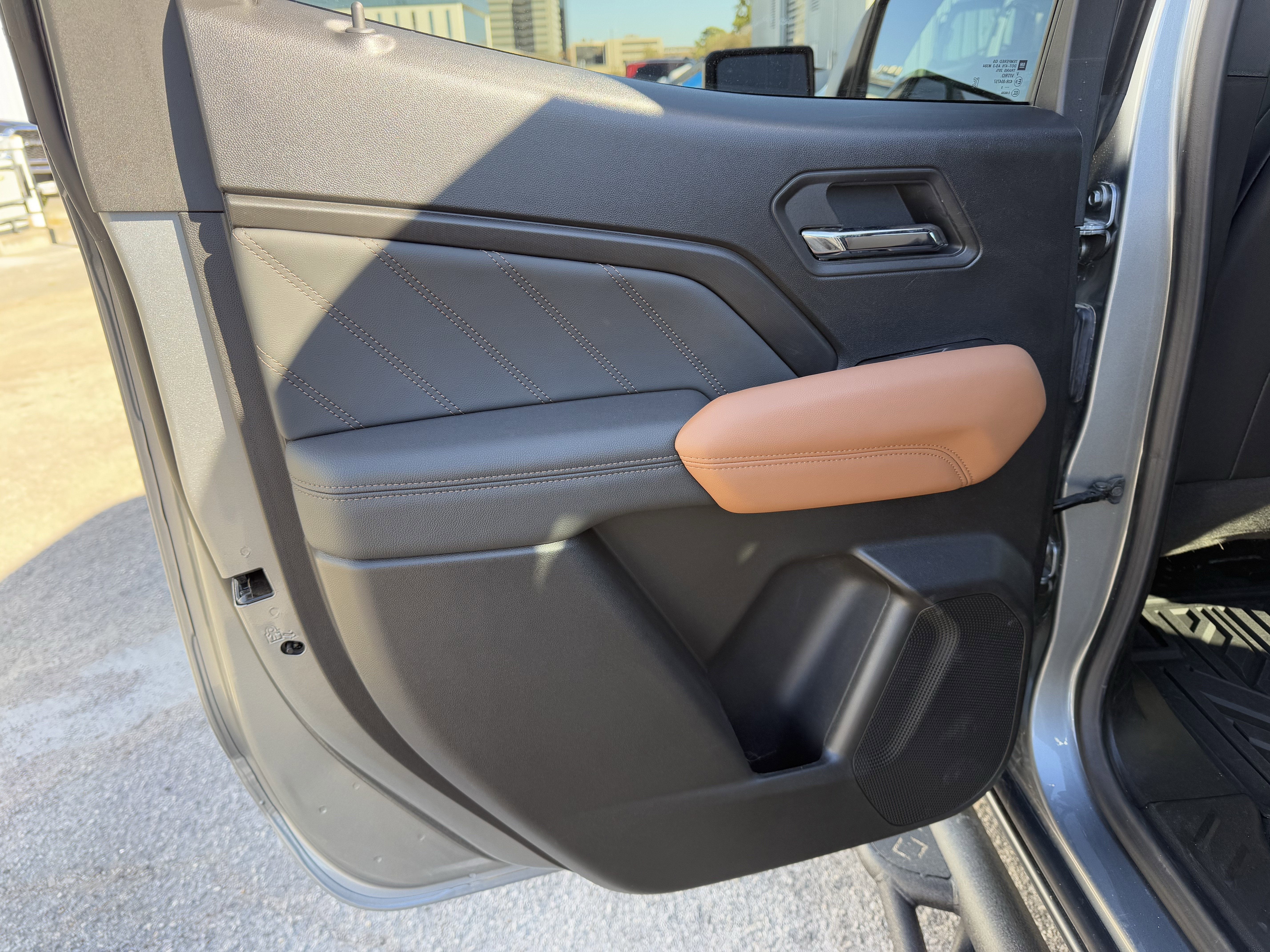 2025 GMC Canyon 4WD AT4