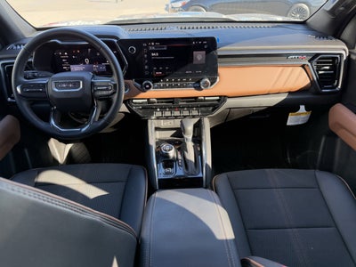 2025 GMC Canyon 4WD AT4