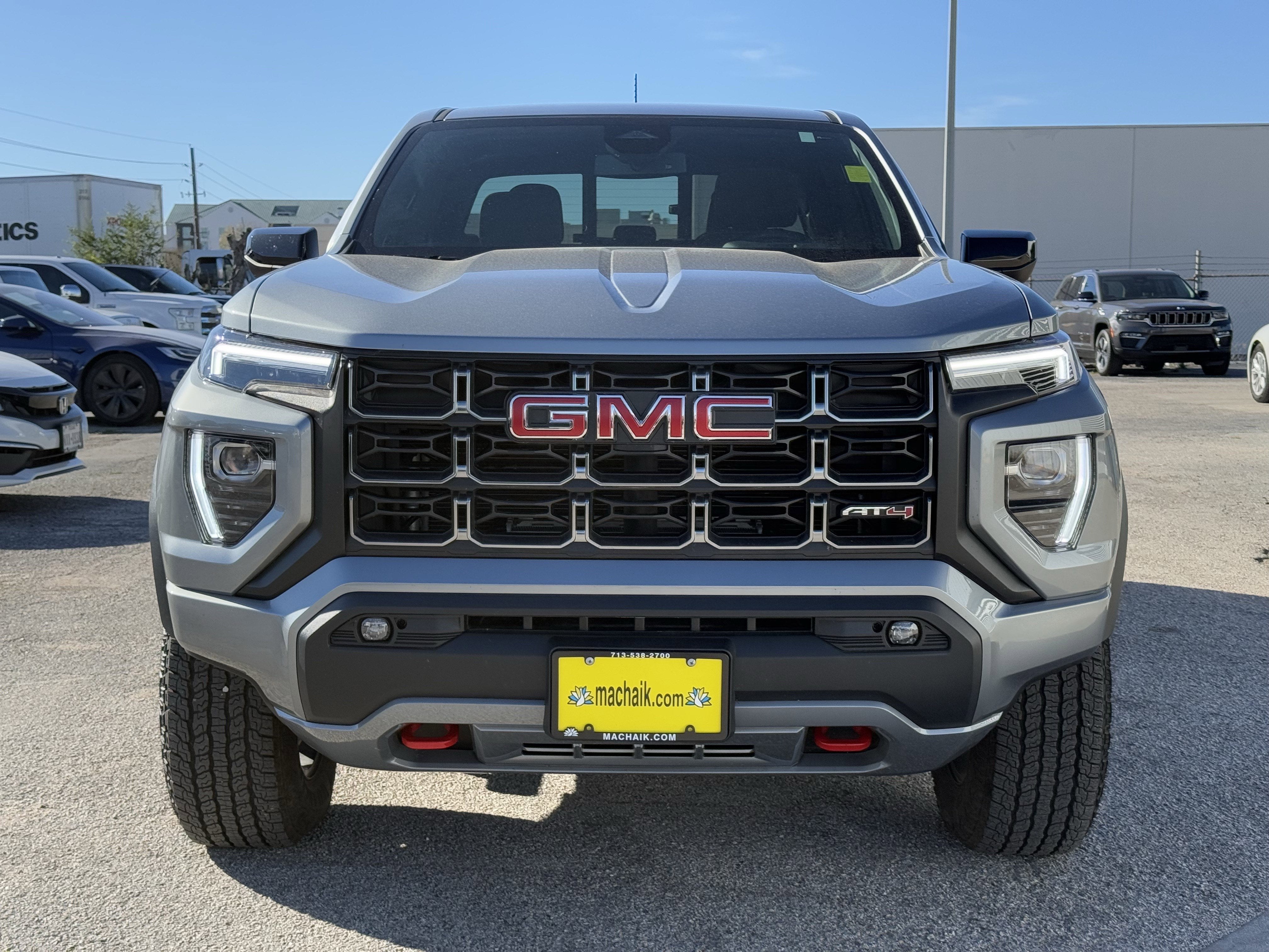 2025 GMC Canyon 4WD AT4