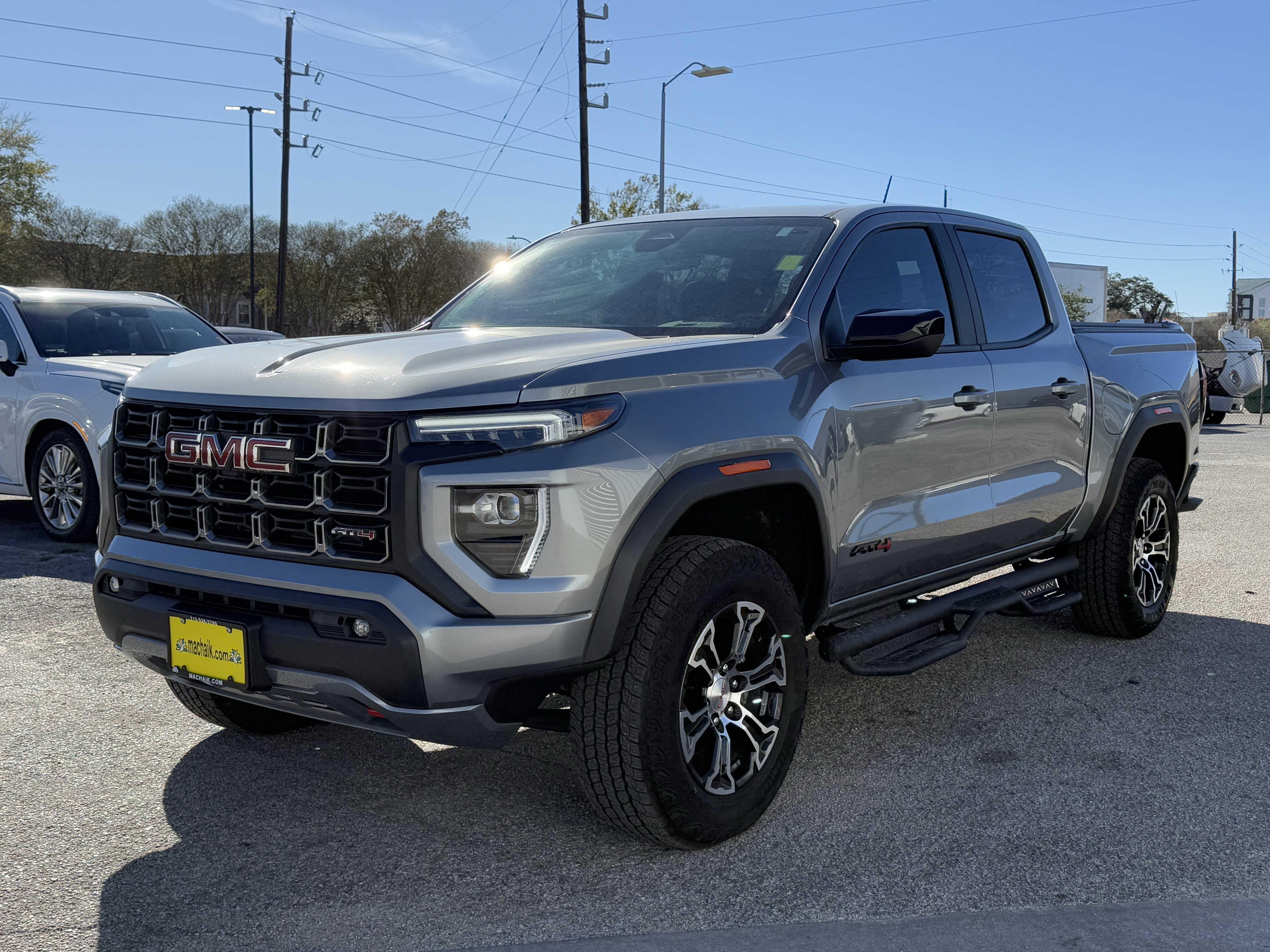 2025 GMC Canyon 4WD AT4