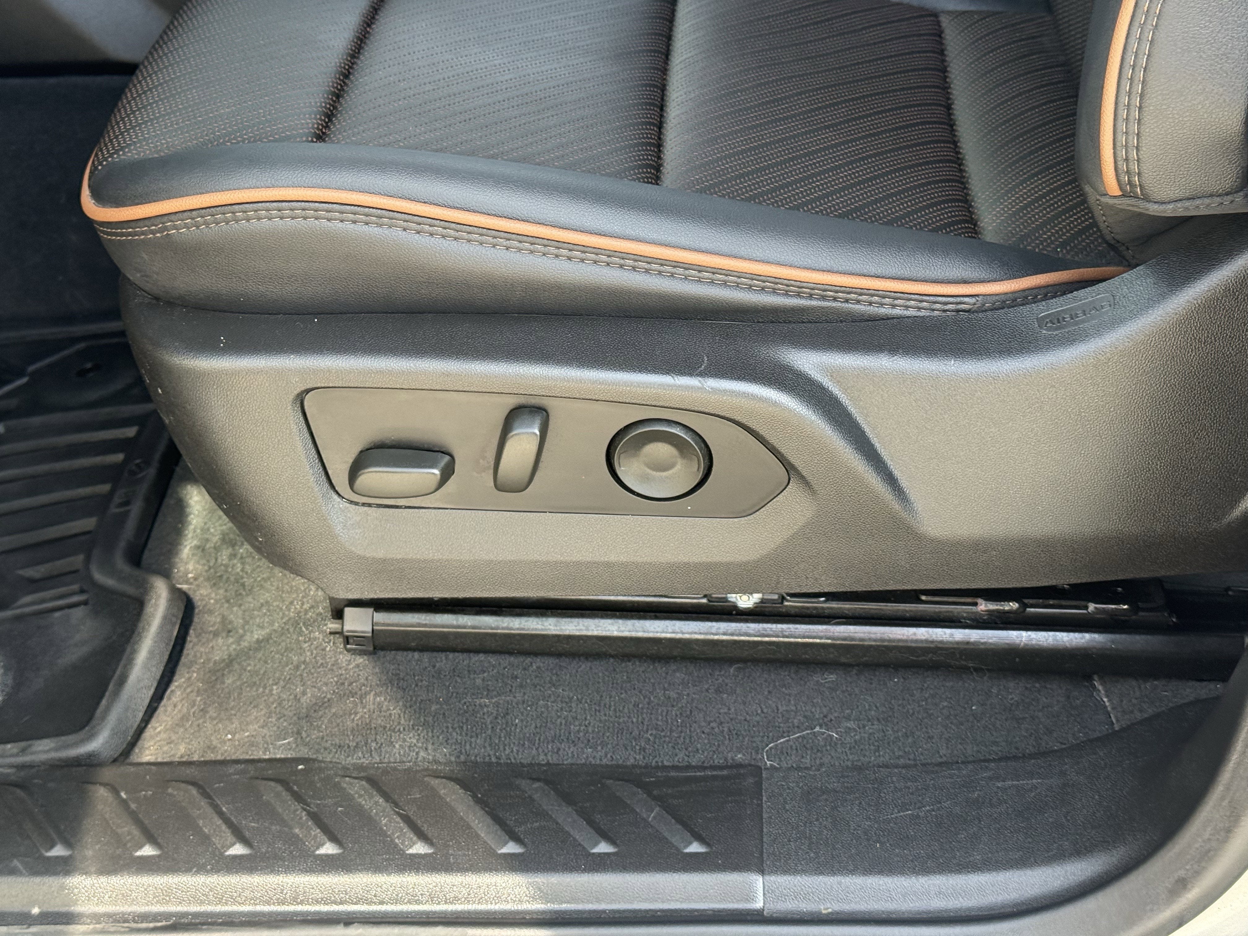 2024 GMC Canyon 4WD AT4