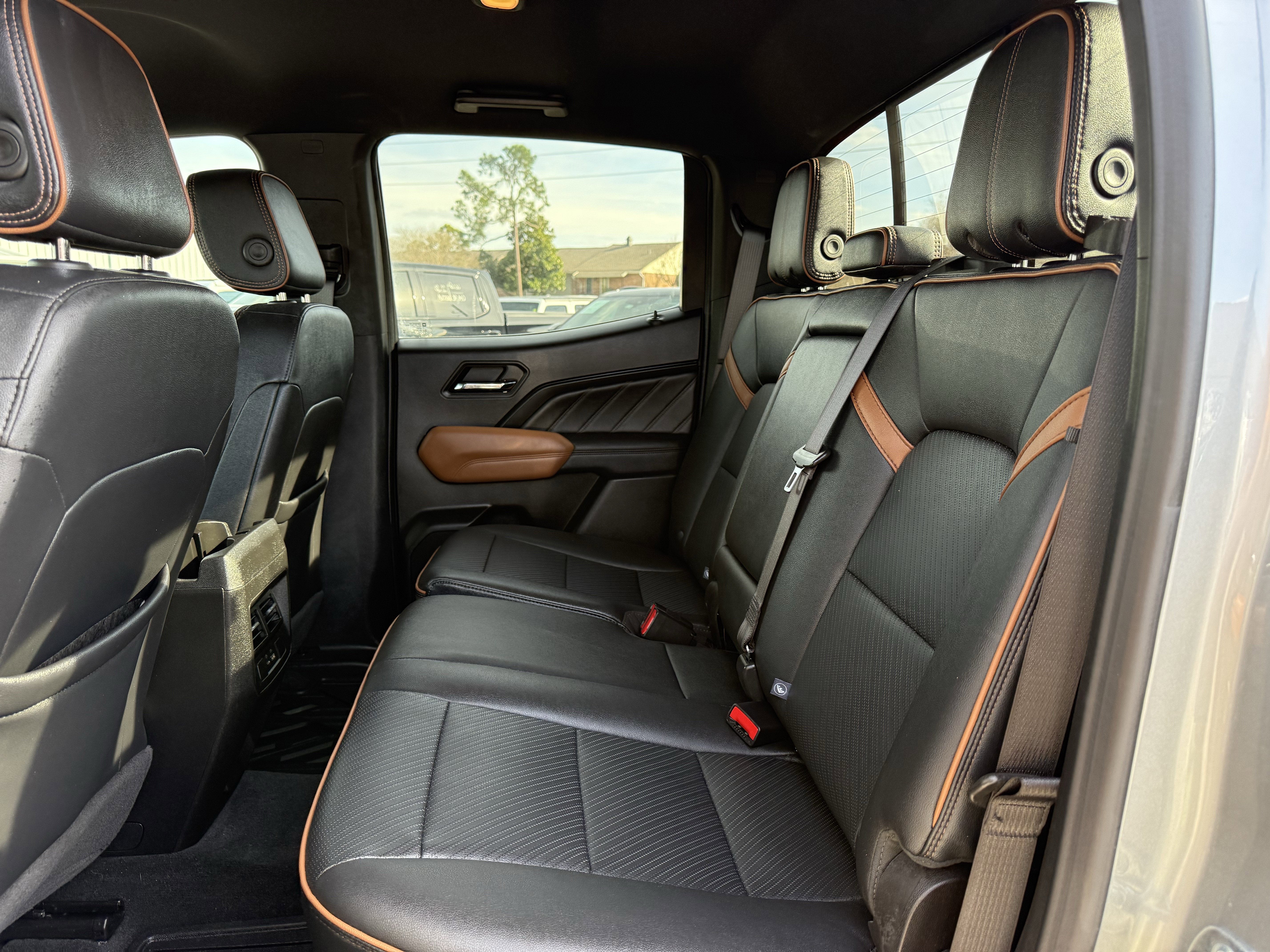 2024 GMC Canyon 4WD AT4