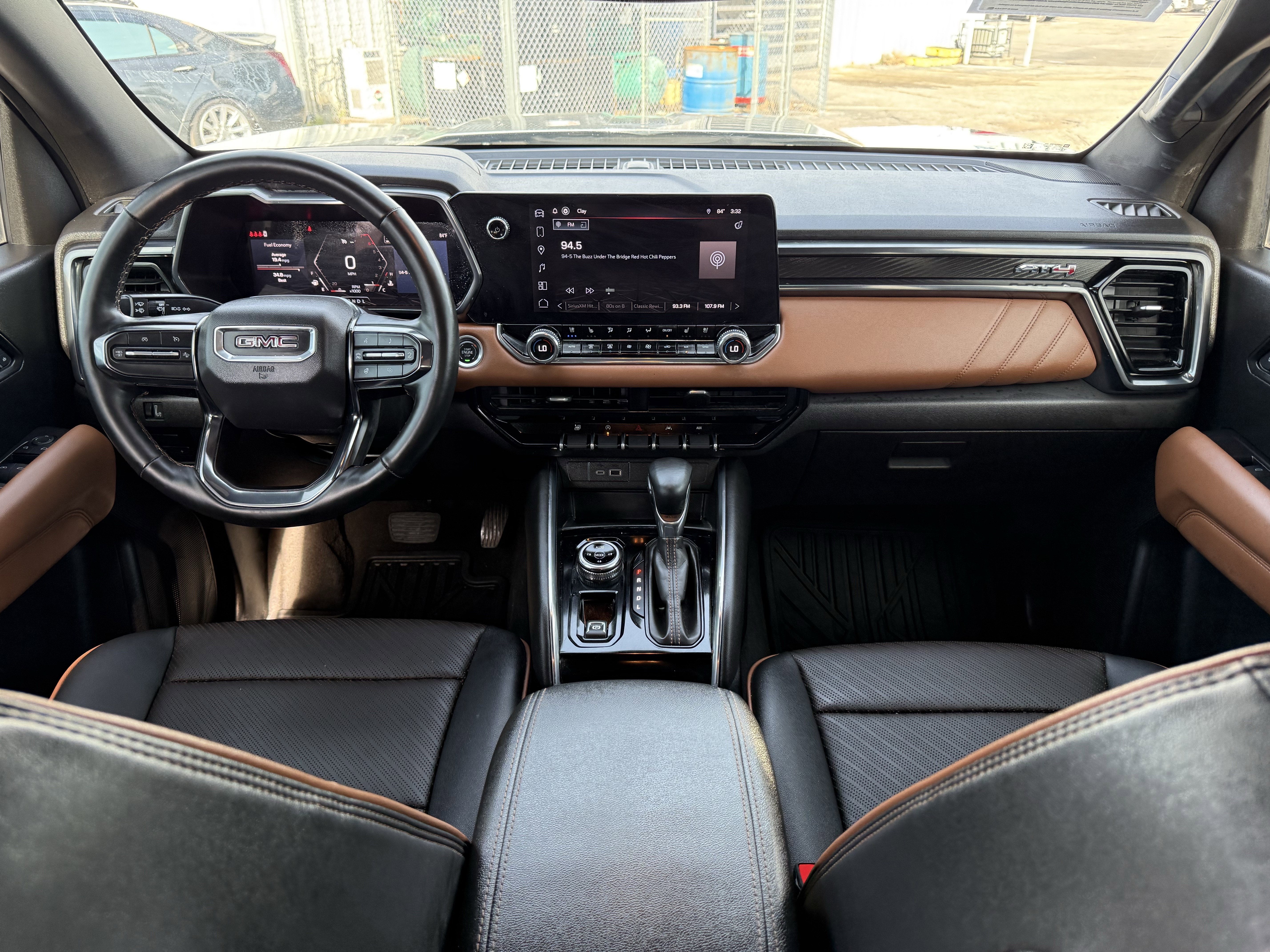 2024 GMC Canyon 4WD AT4