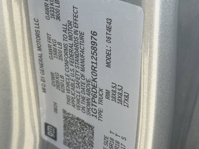 2024 GMC Canyon 4WD AT4