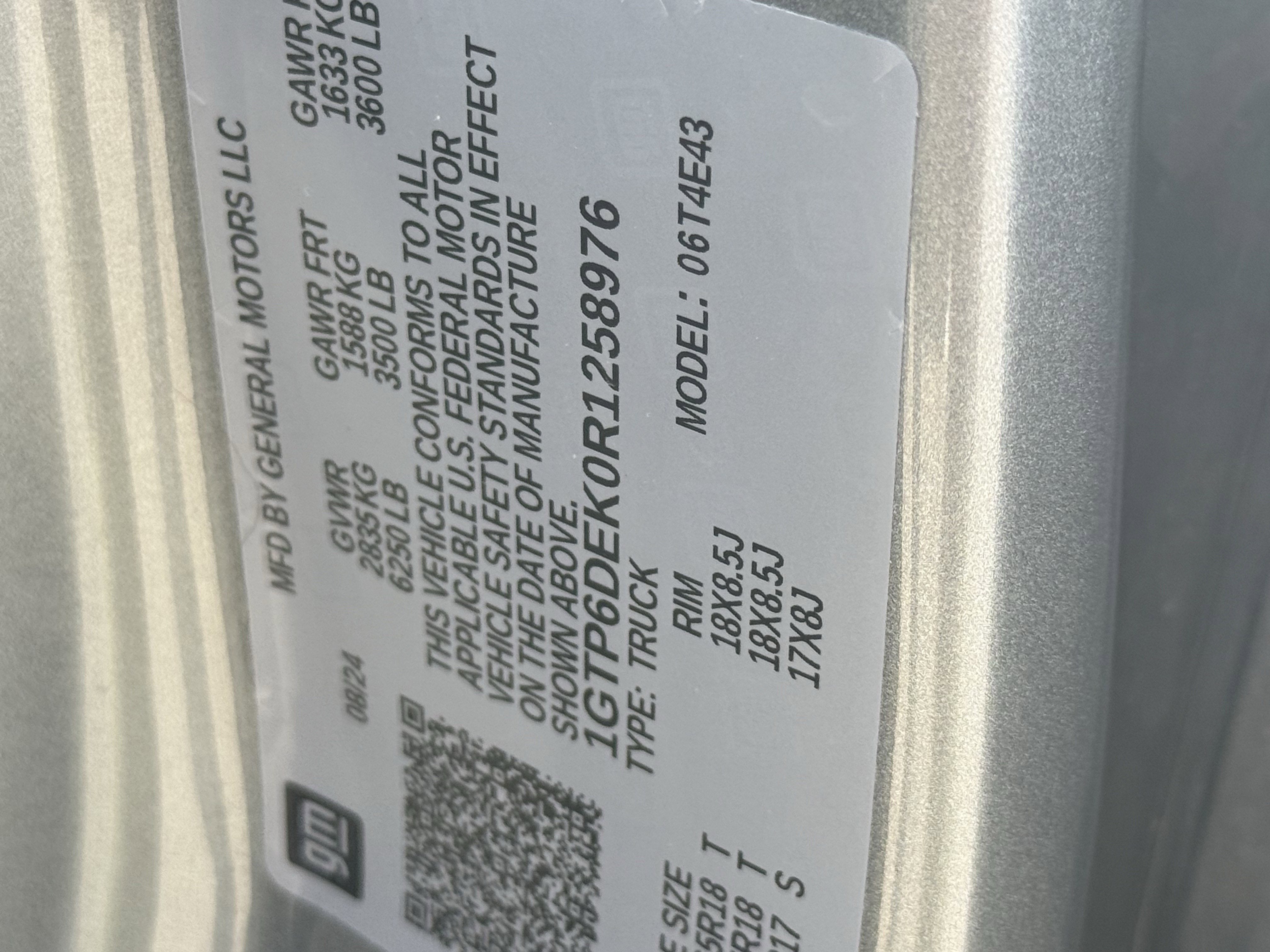 2024 GMC Canyon 4WD AT4