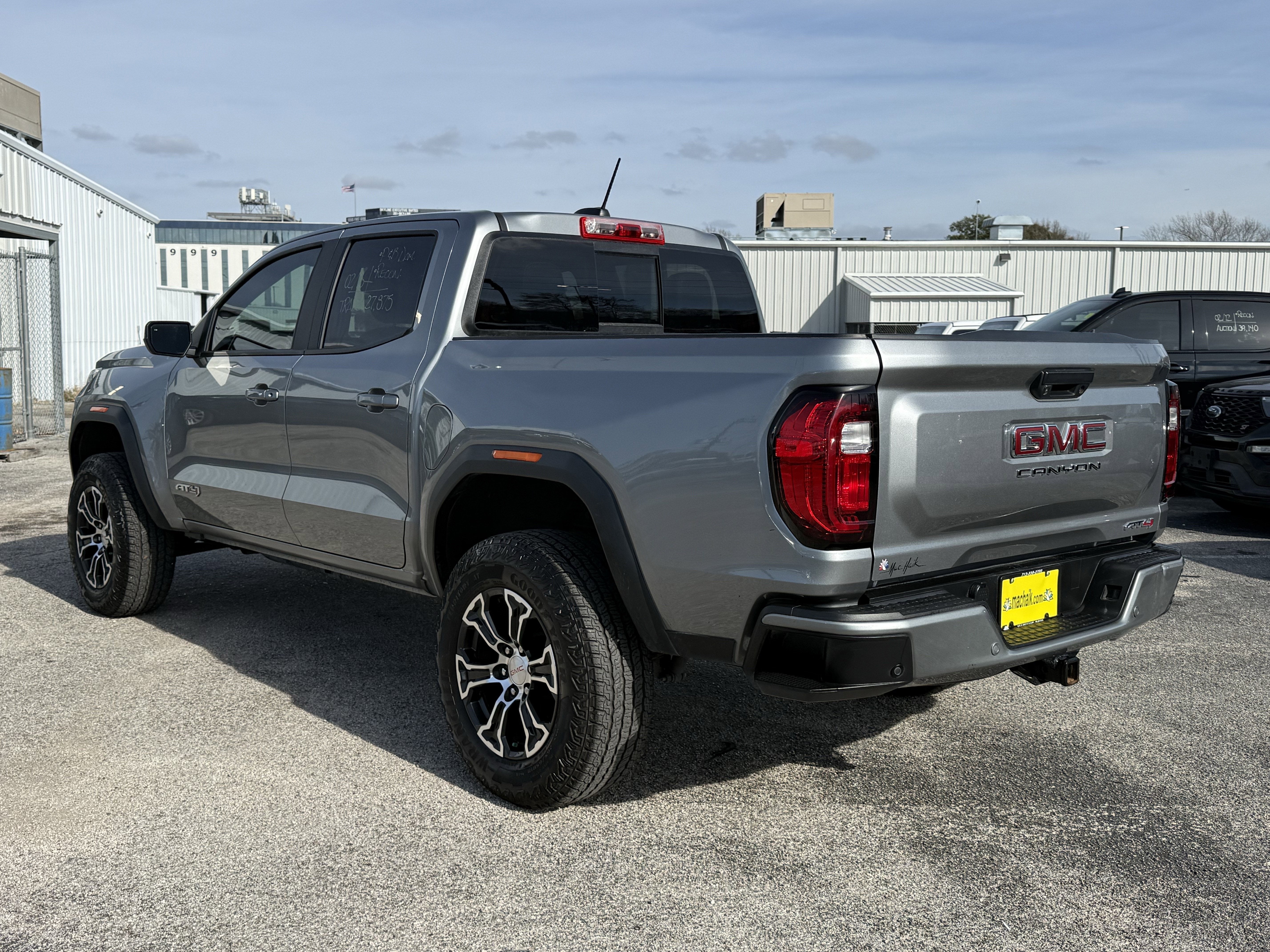 2024 GMC Canyon 4WD AT4