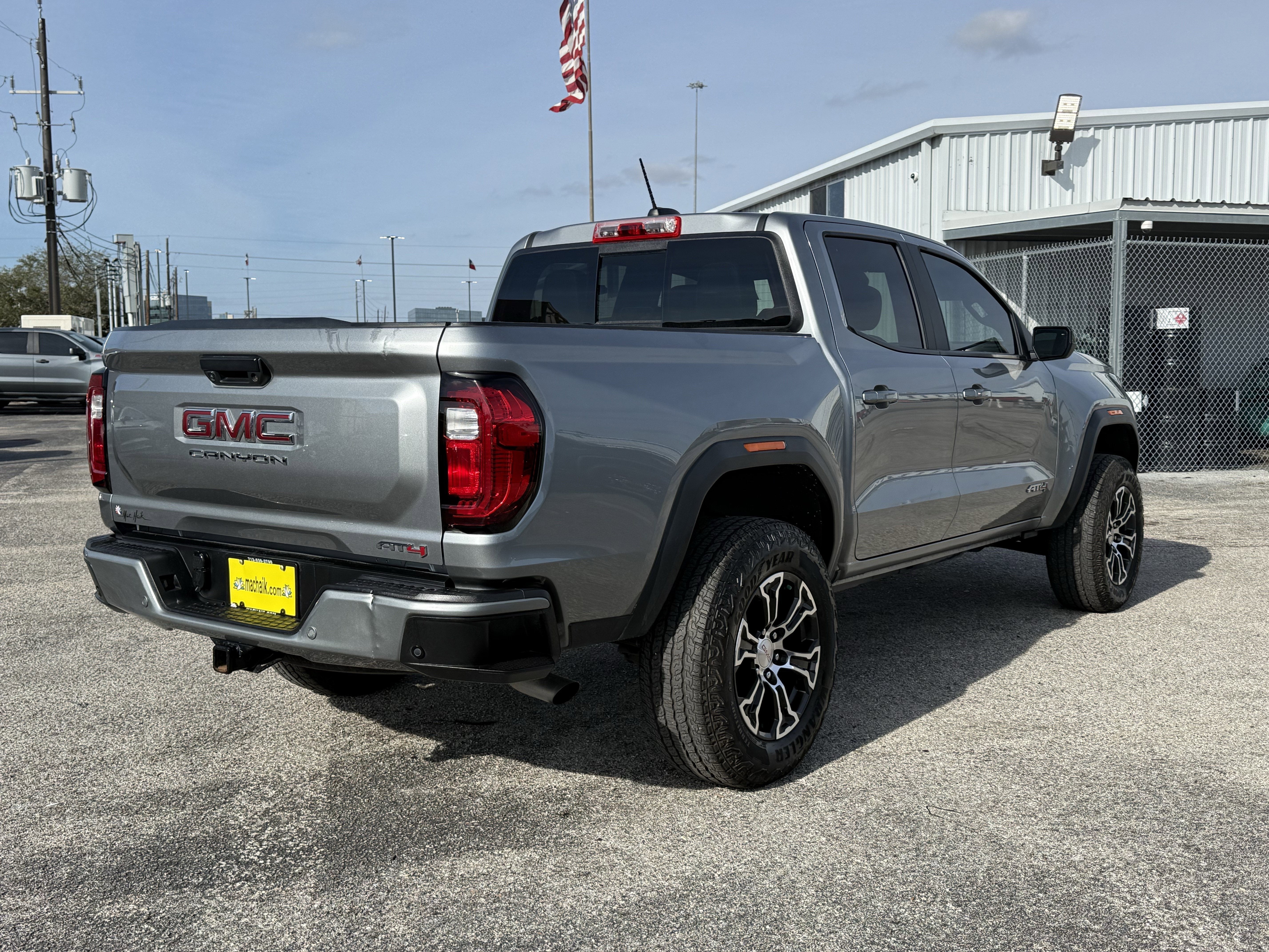 2024 GMC Canyon 4WD AT4