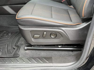 2024 GMC Canyon 4WD AT4