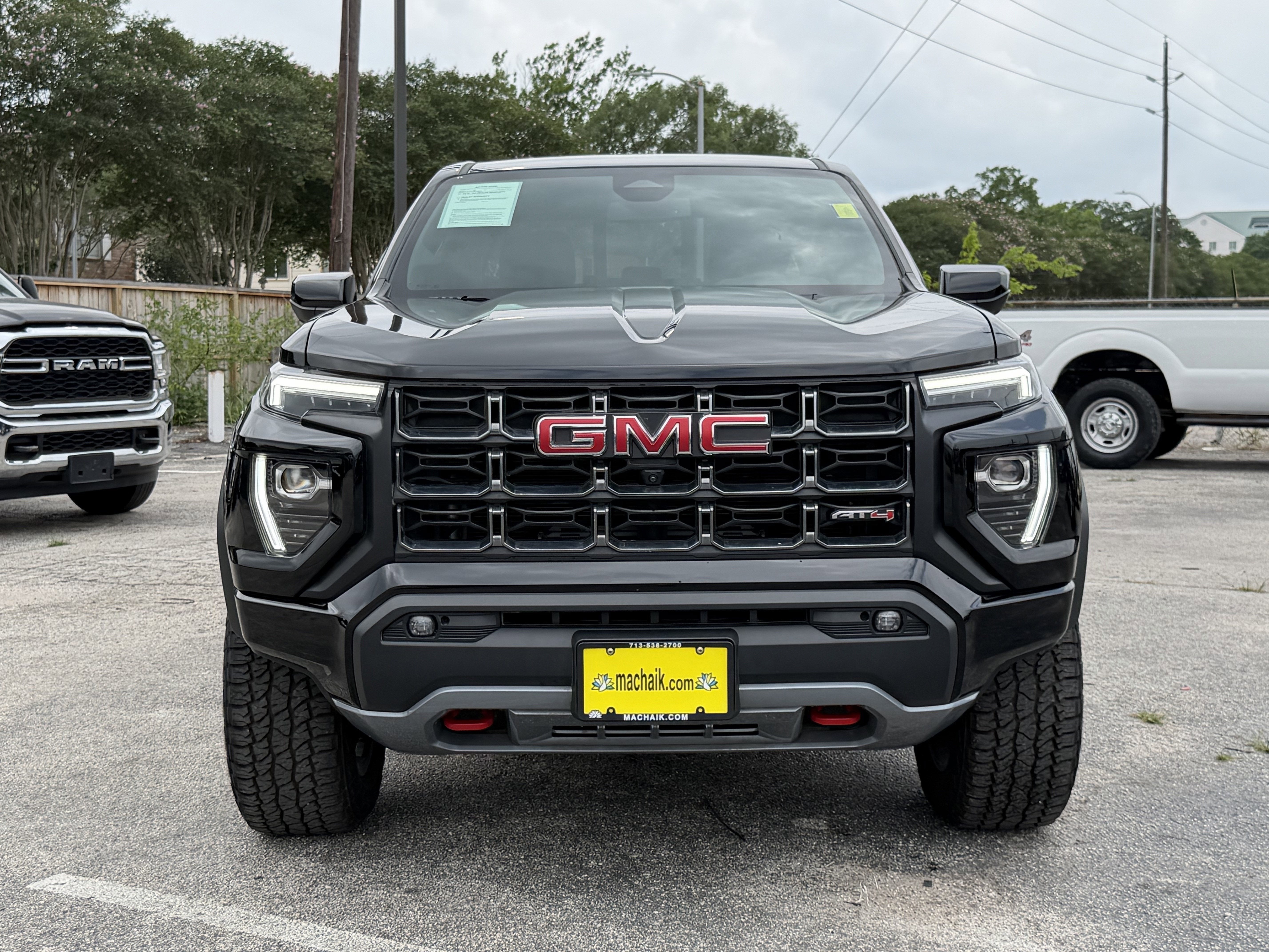 2024 GMC Canyon 4WD AT4