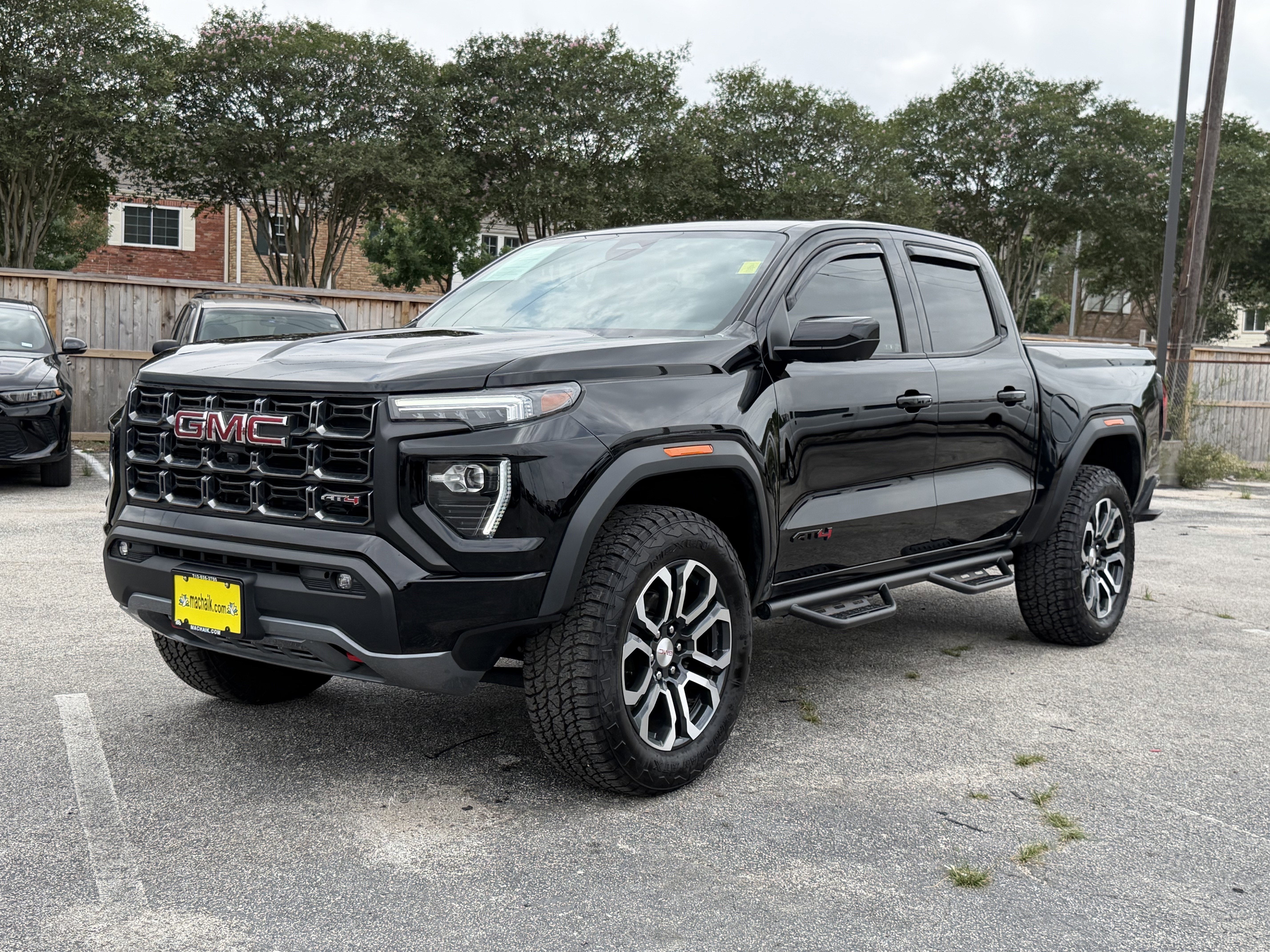 2024 GMC Canyon 4WD AT4