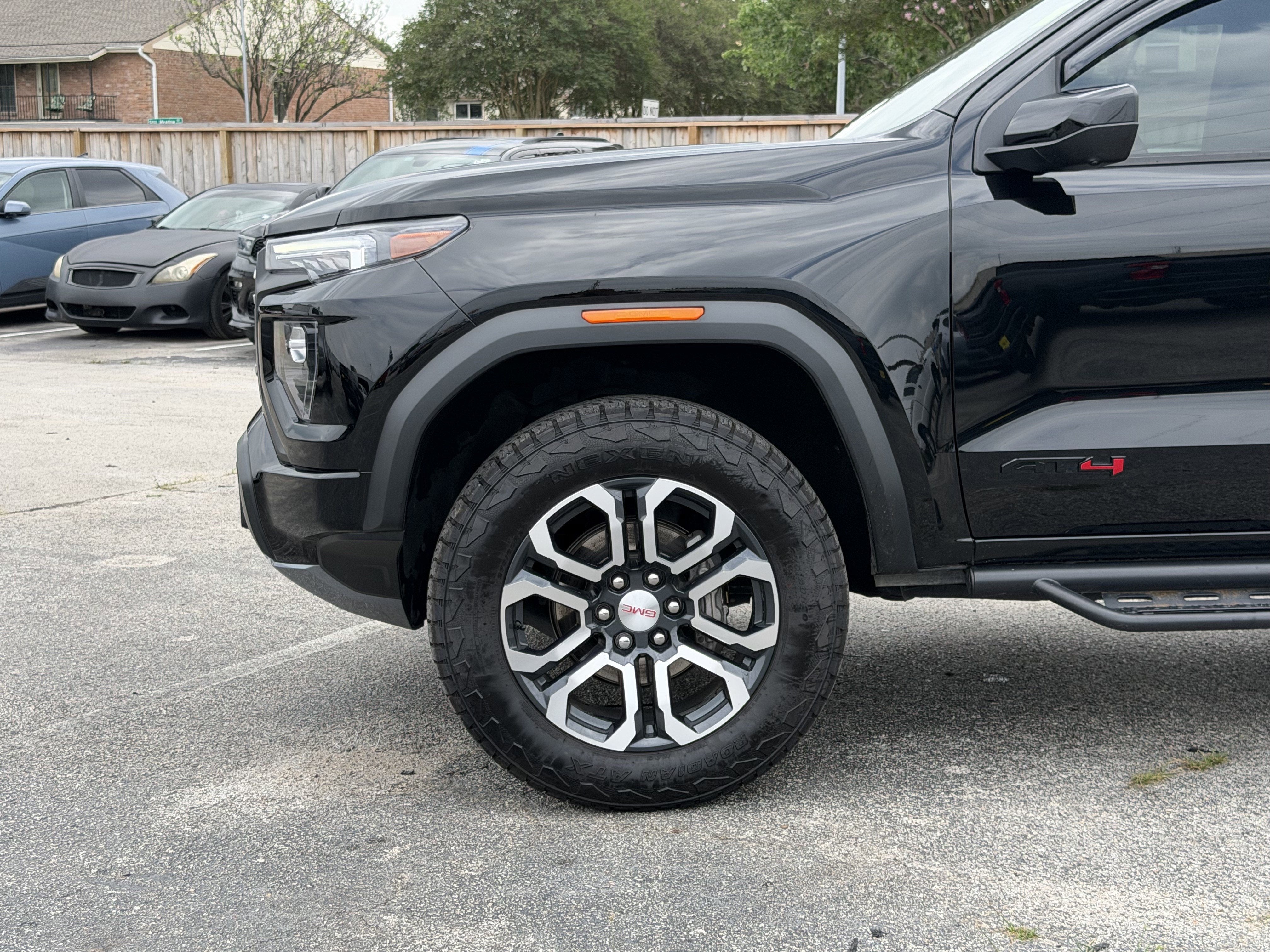 2024 GMC Canyon 4WD AT4
