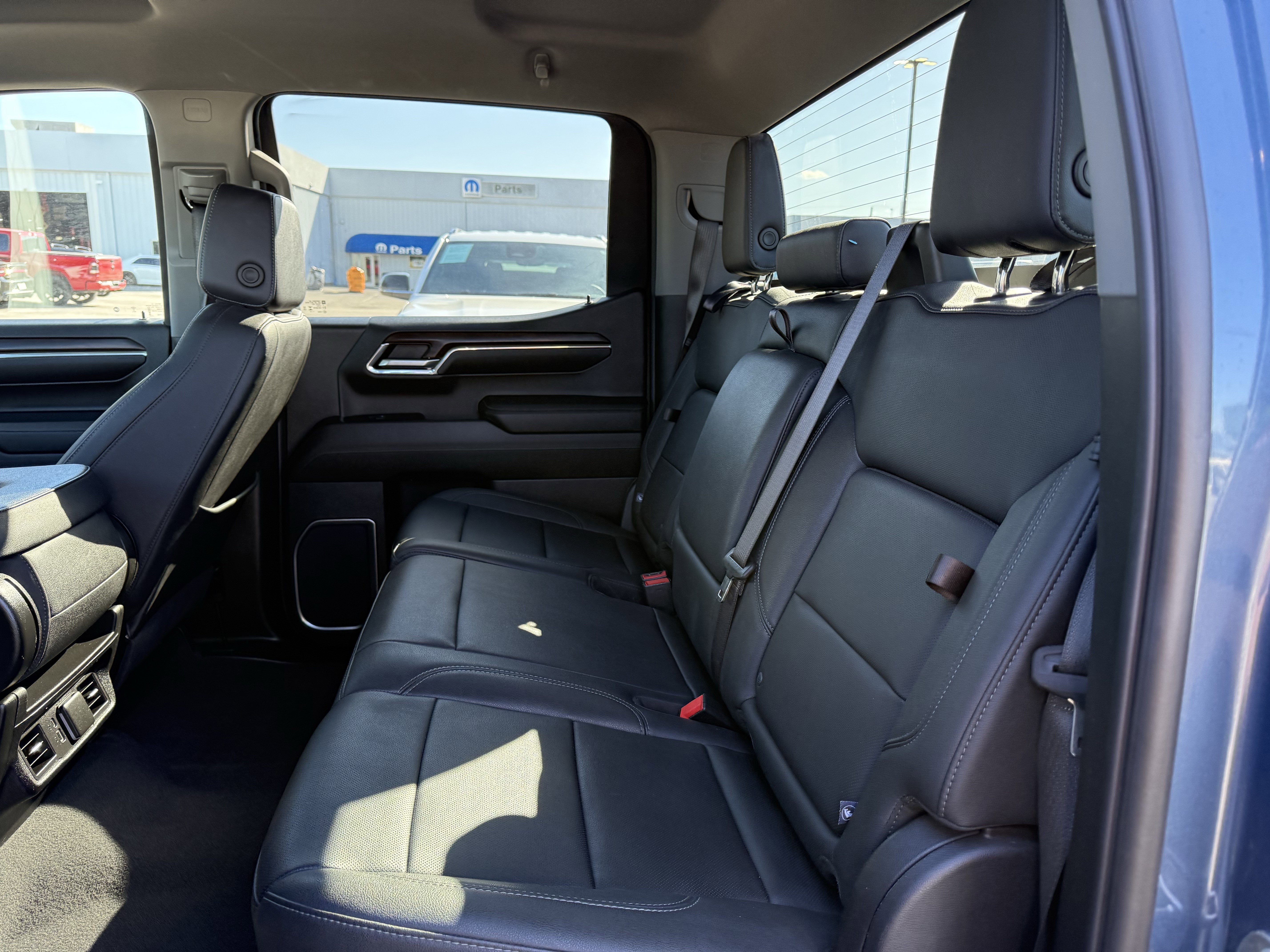 2024 GMC Sierra 1500 2WD Crew Cab Short Box SLT