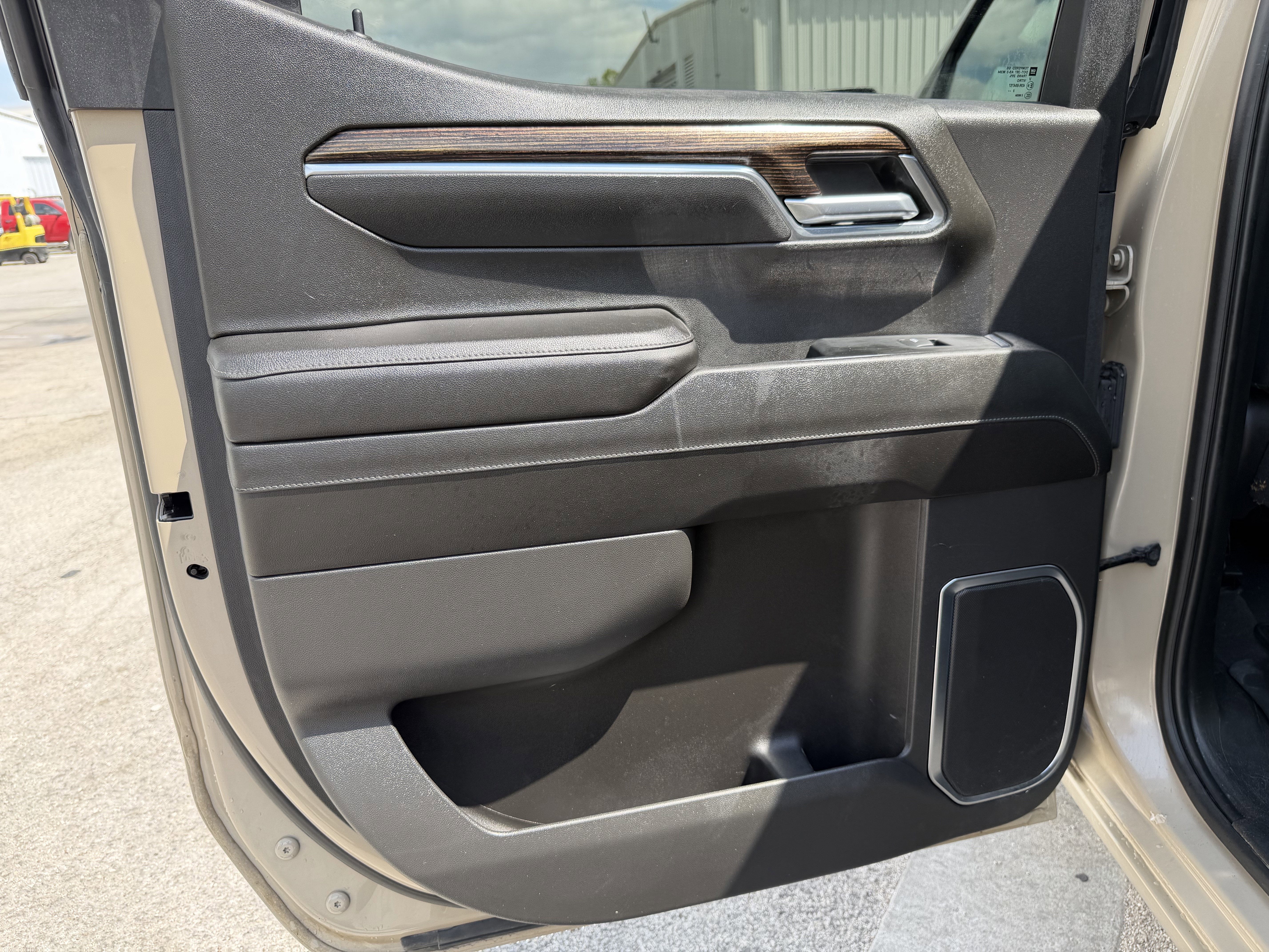 2023 GMC Sierra 1500 4WD Crew Cab Short Box Elevation with 3VL