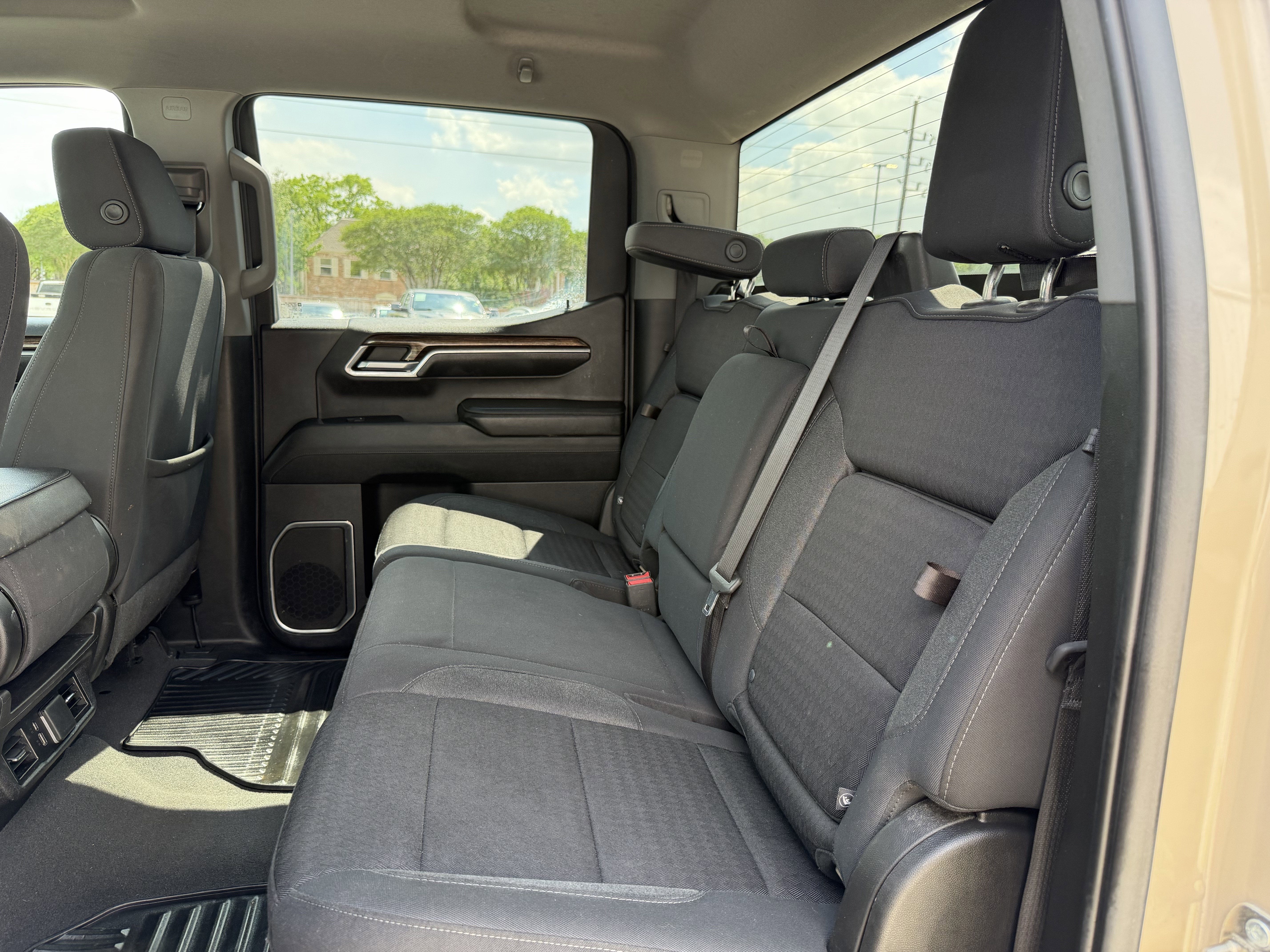 2023 GMC Sierra 1500 4WD Crew Cab Short Box Elevation with 3VL