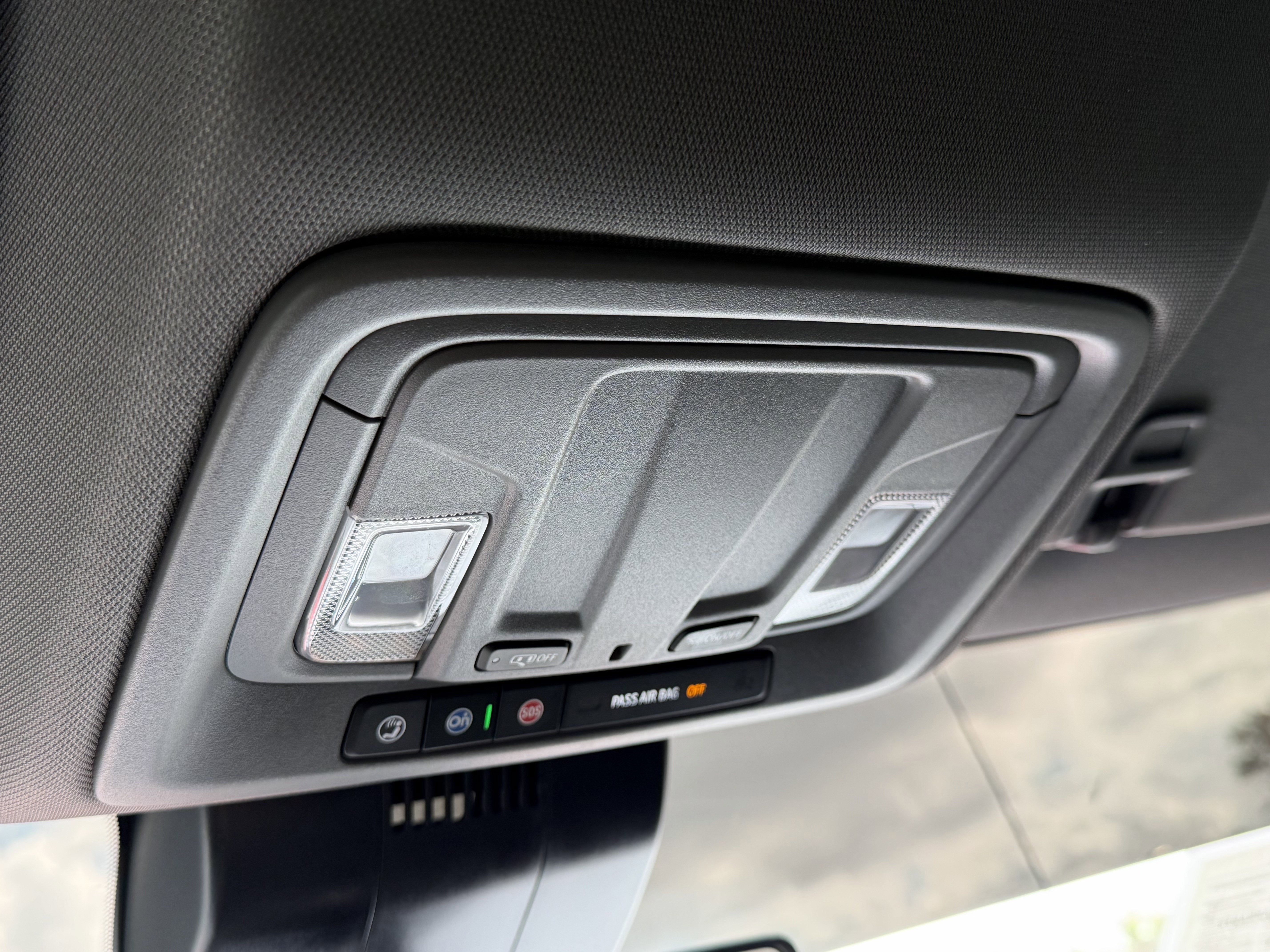 2025 GMC Sierra 1500 4WD Crew Cab Short Box Pro