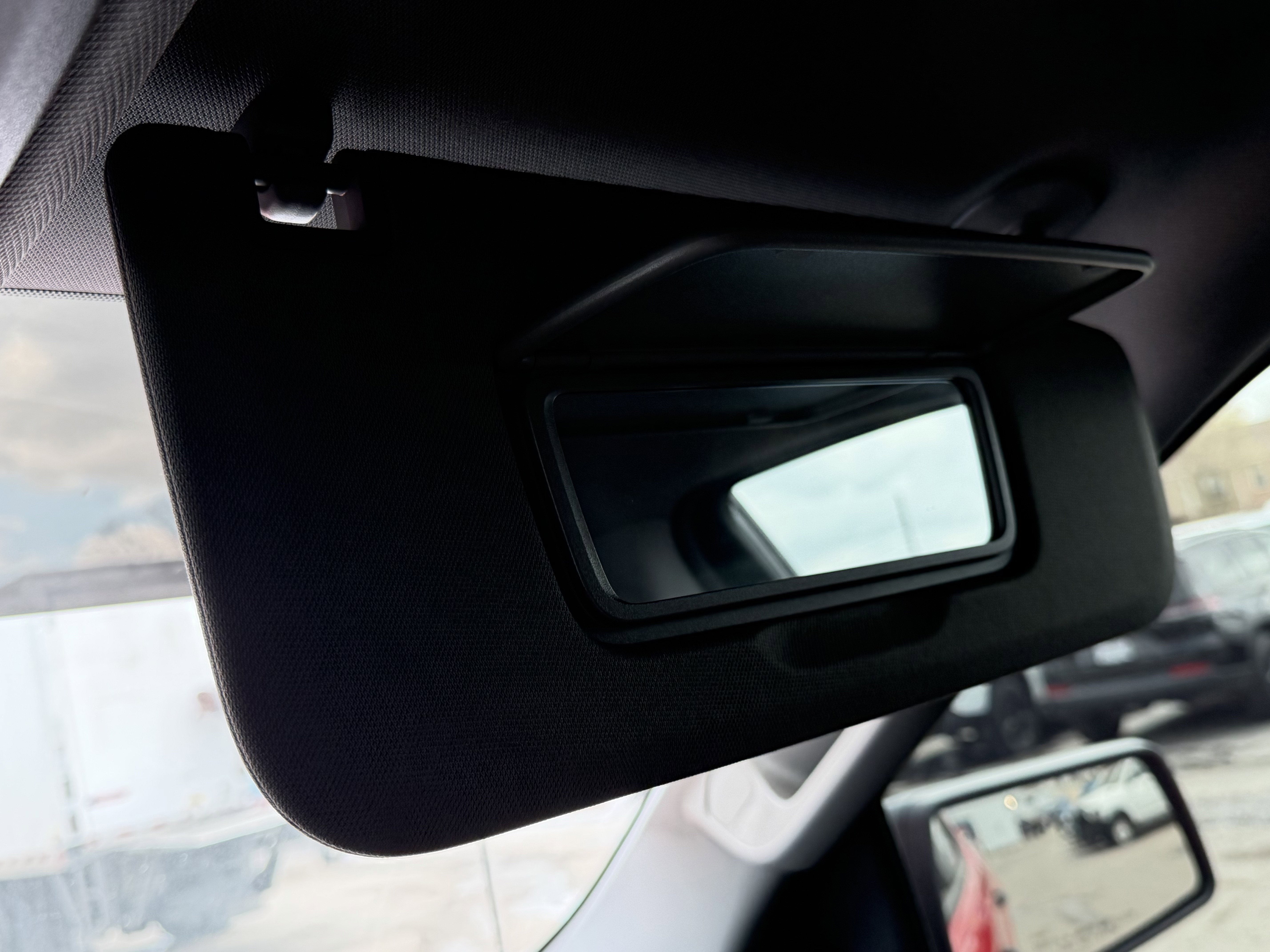 2025 GMC Sierra 1500 4WD Crew Cab Short Box Pro