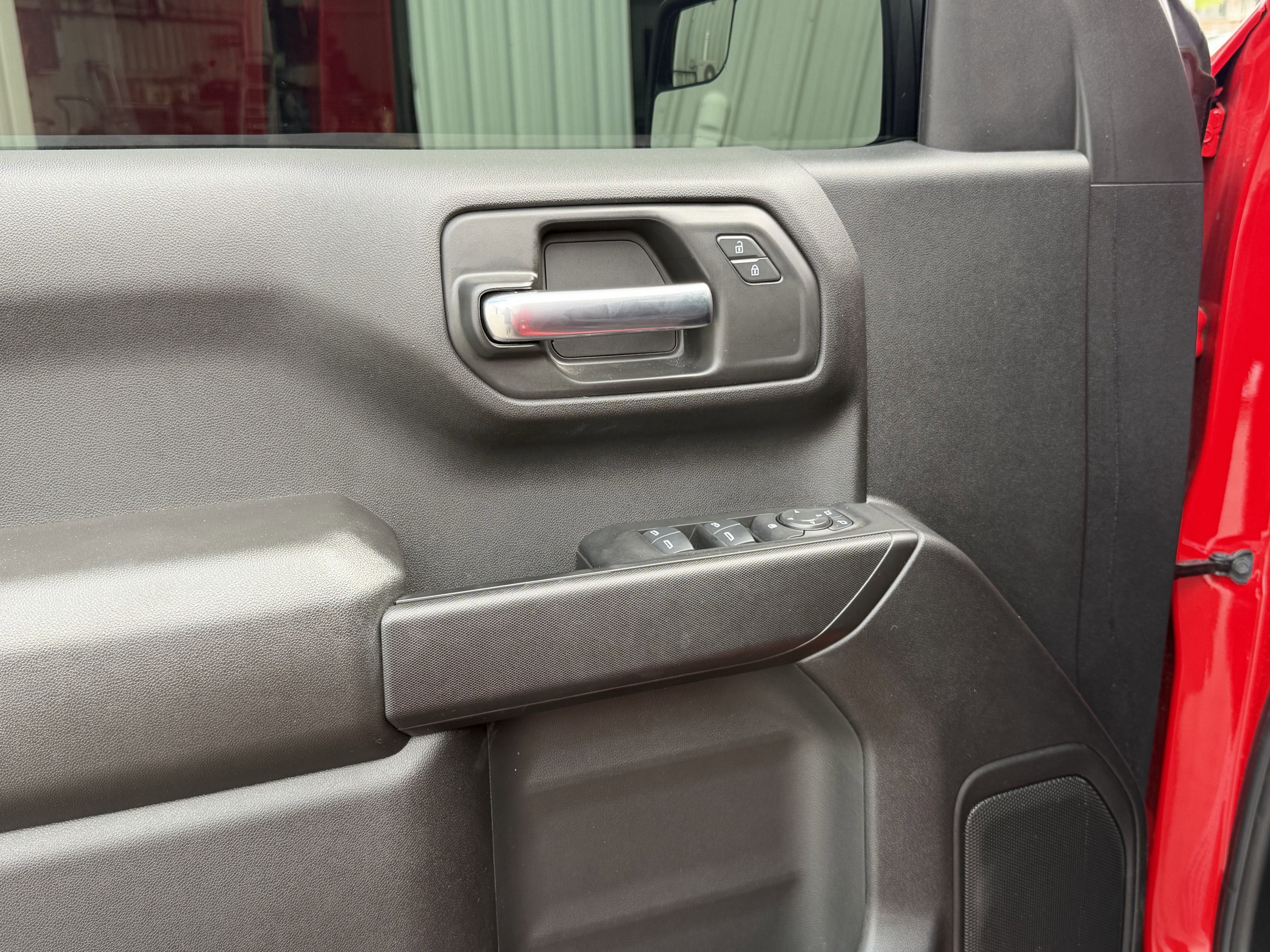 2025 GMC Sierra 1500 4WD Crew Cab Short Box Pro