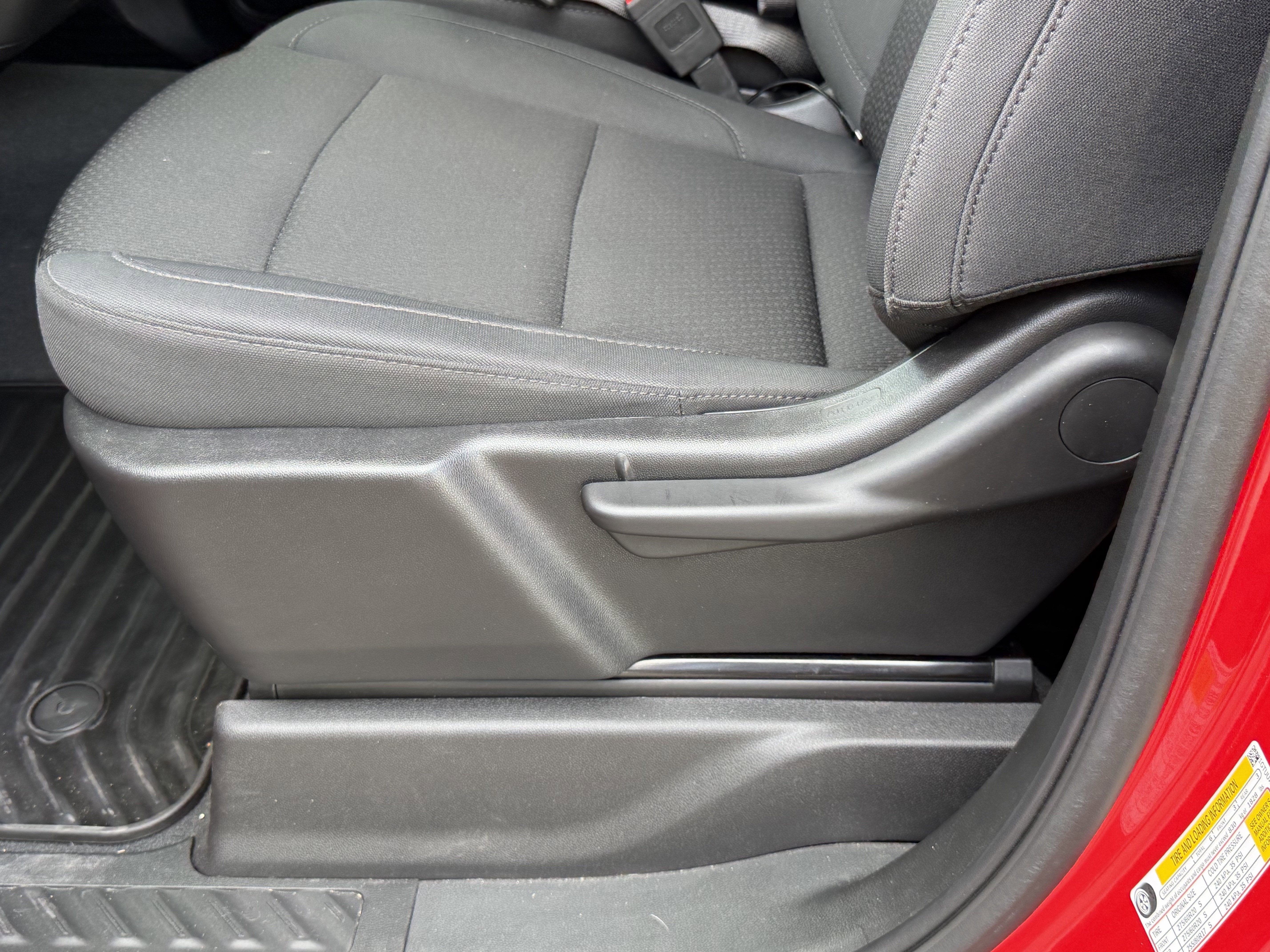 2025 GMC Sierra 1500 4WD Crew Cab Short Box Pro