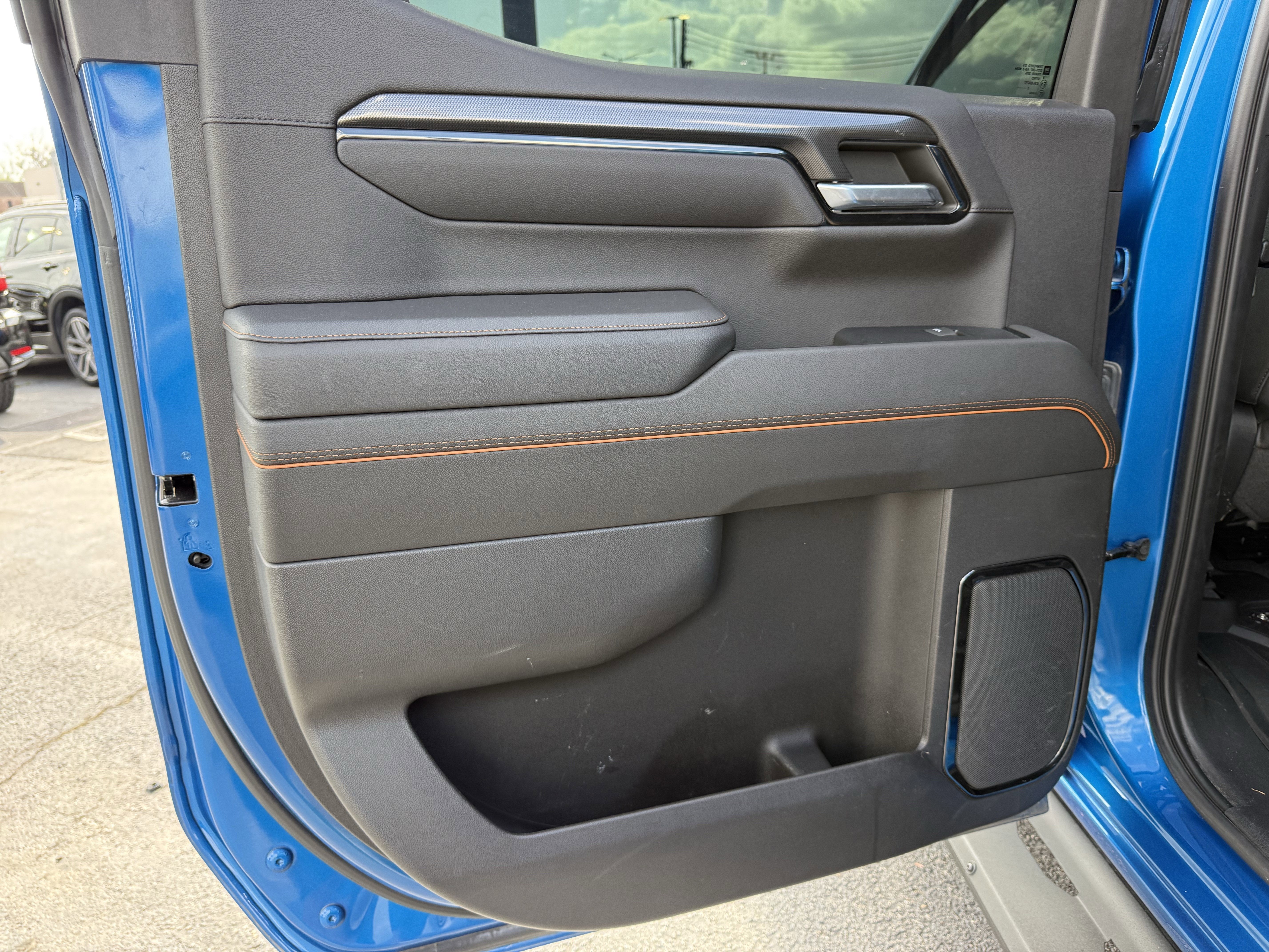 2023 GMC Sierra 1500 4WD Crew Cab Short Box AT4