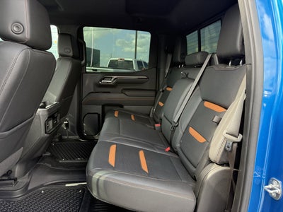 2023 GMC Sierra 1500 4WD Crew Cab Short Box AT4