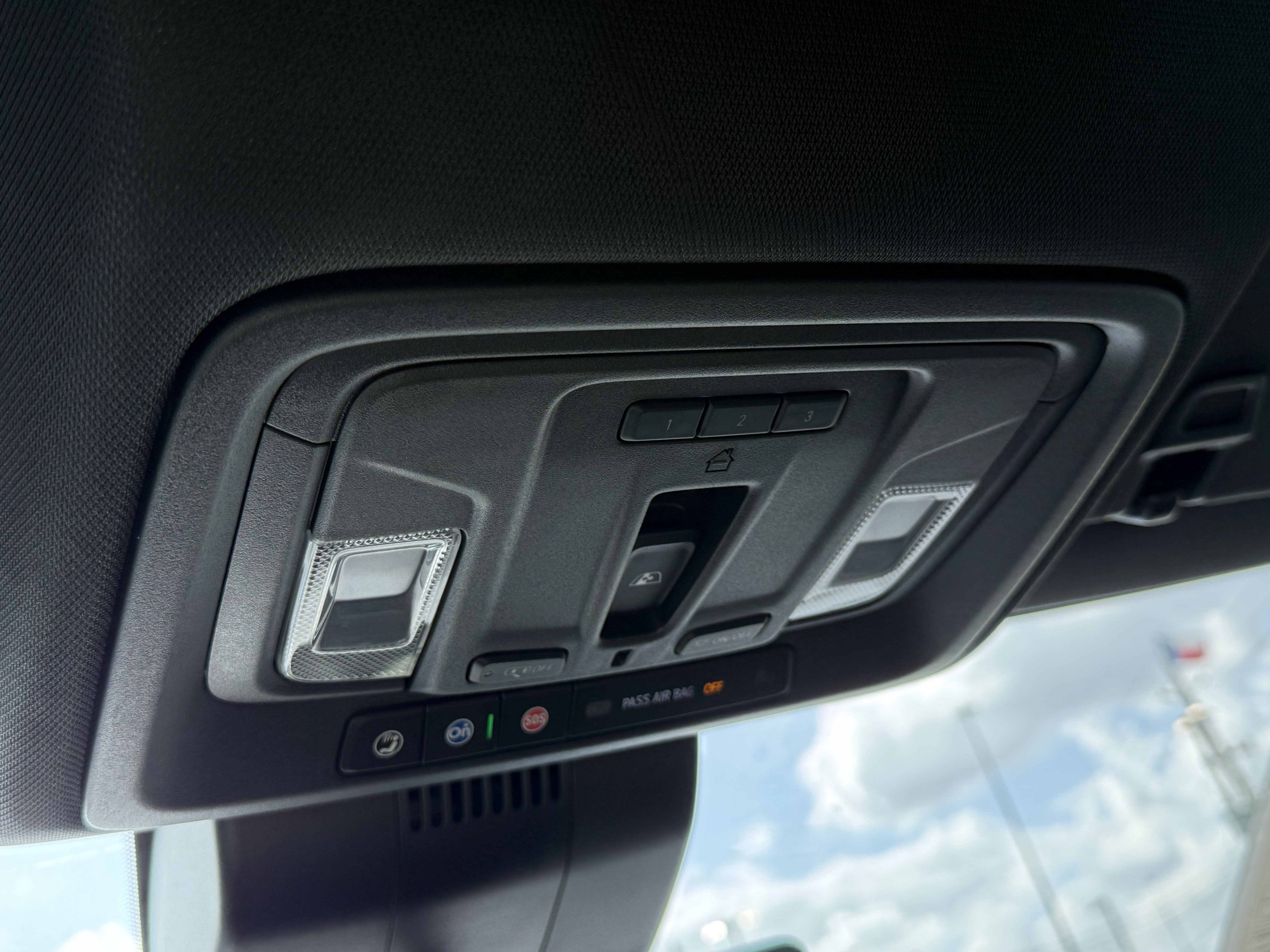 2023 GMC Sierra 1500 4WD Crew Cab Short Box AT4