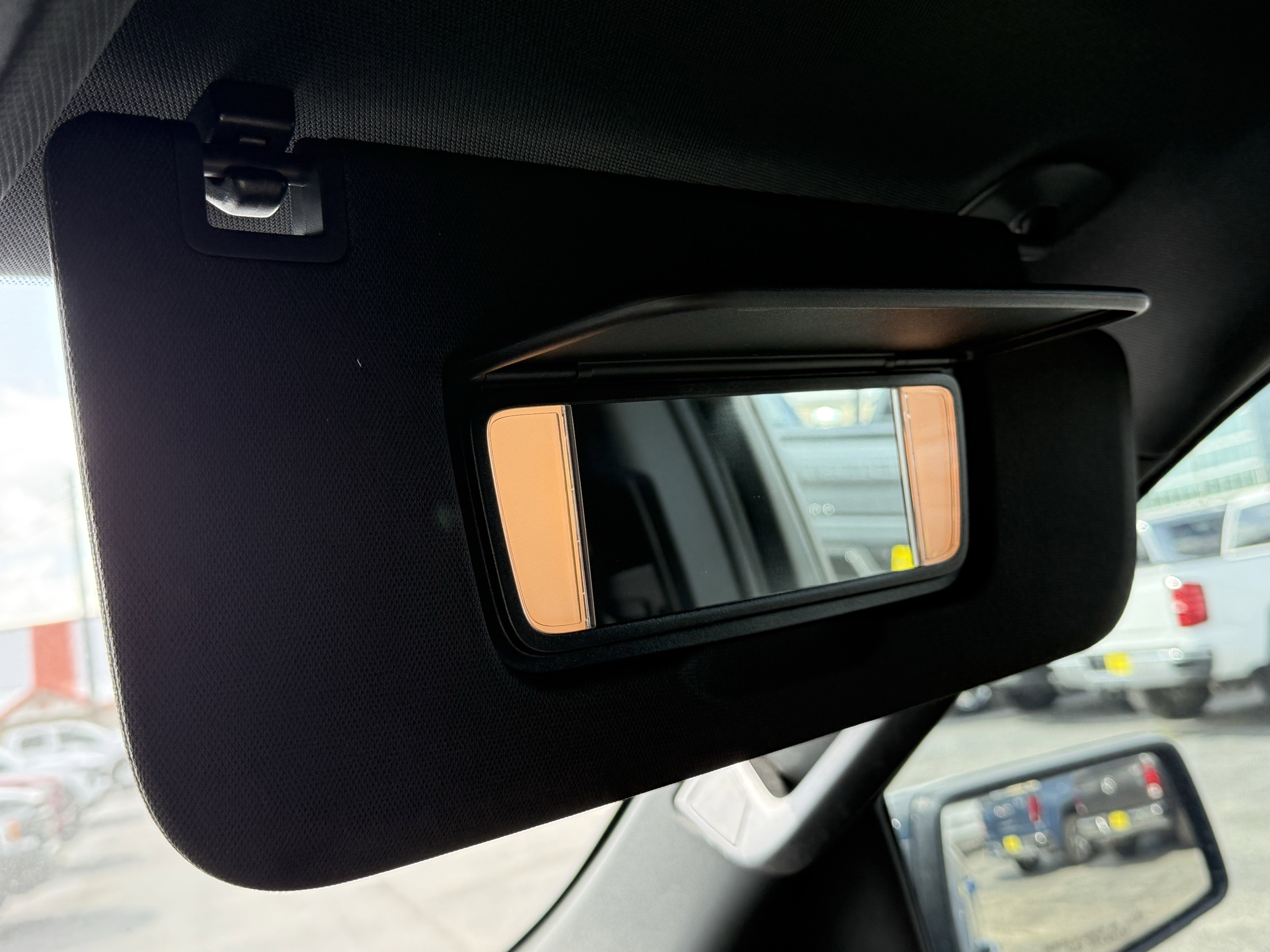 2023 GMC Sierra 1500 4WD Crew Cab Short Box AT4