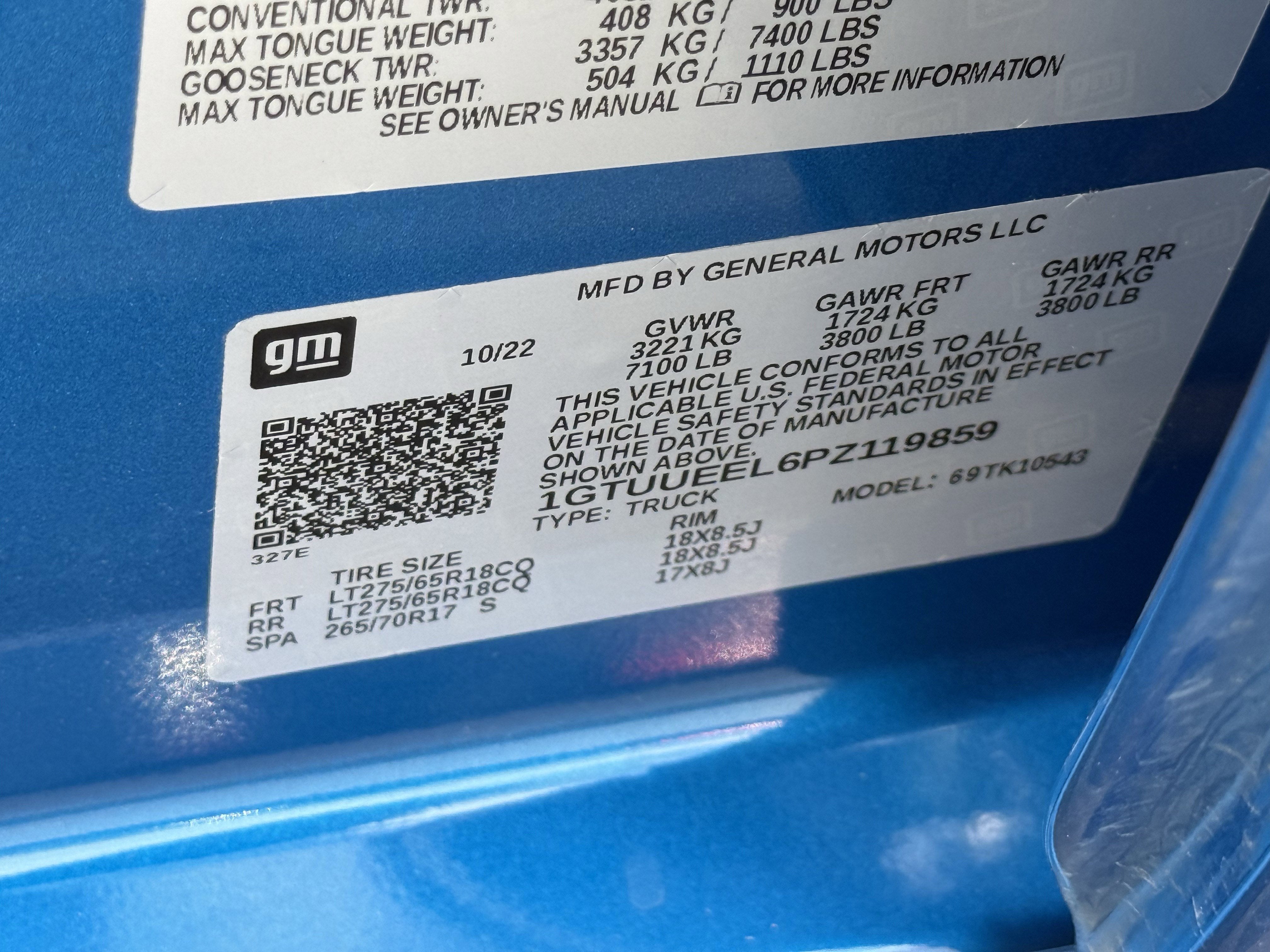 2023 GMC Sierra 1500 4WD Crew Cab Short Box AT4