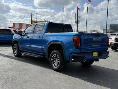 2023 GMC Sierra 1500 4WD Crew Cab Short Box AT4