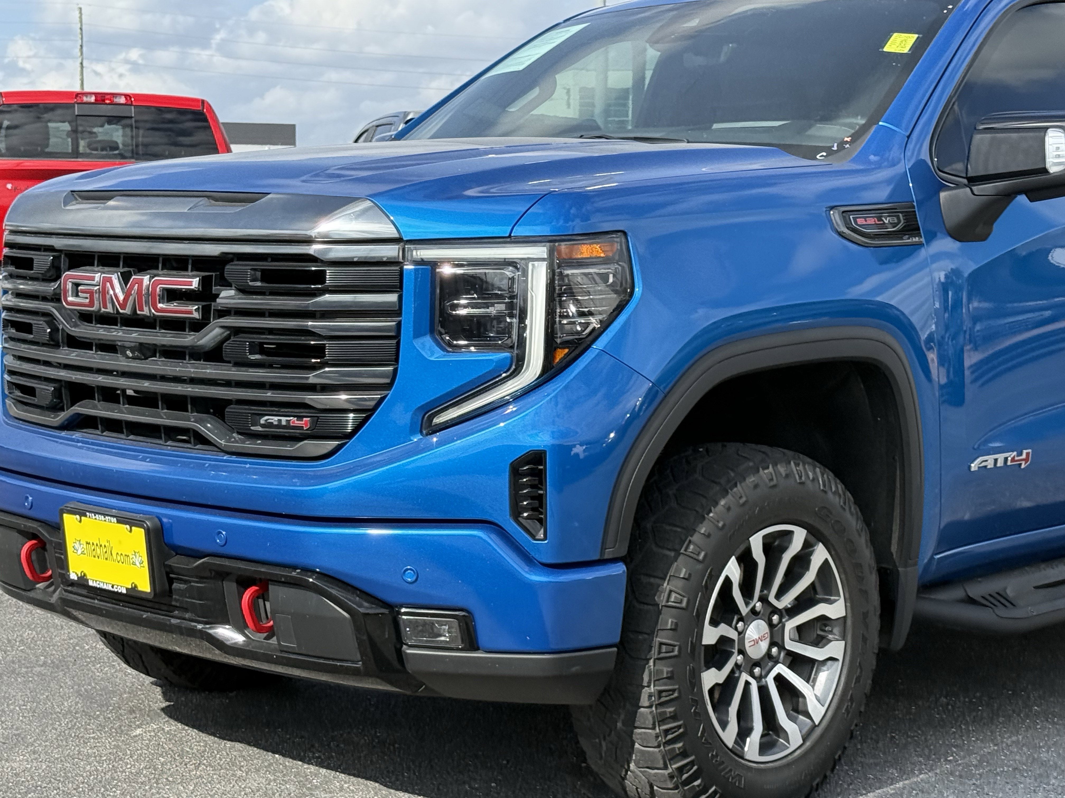 2023 GMC Sierra 1500 4WD Crew Cab Short Box AT4