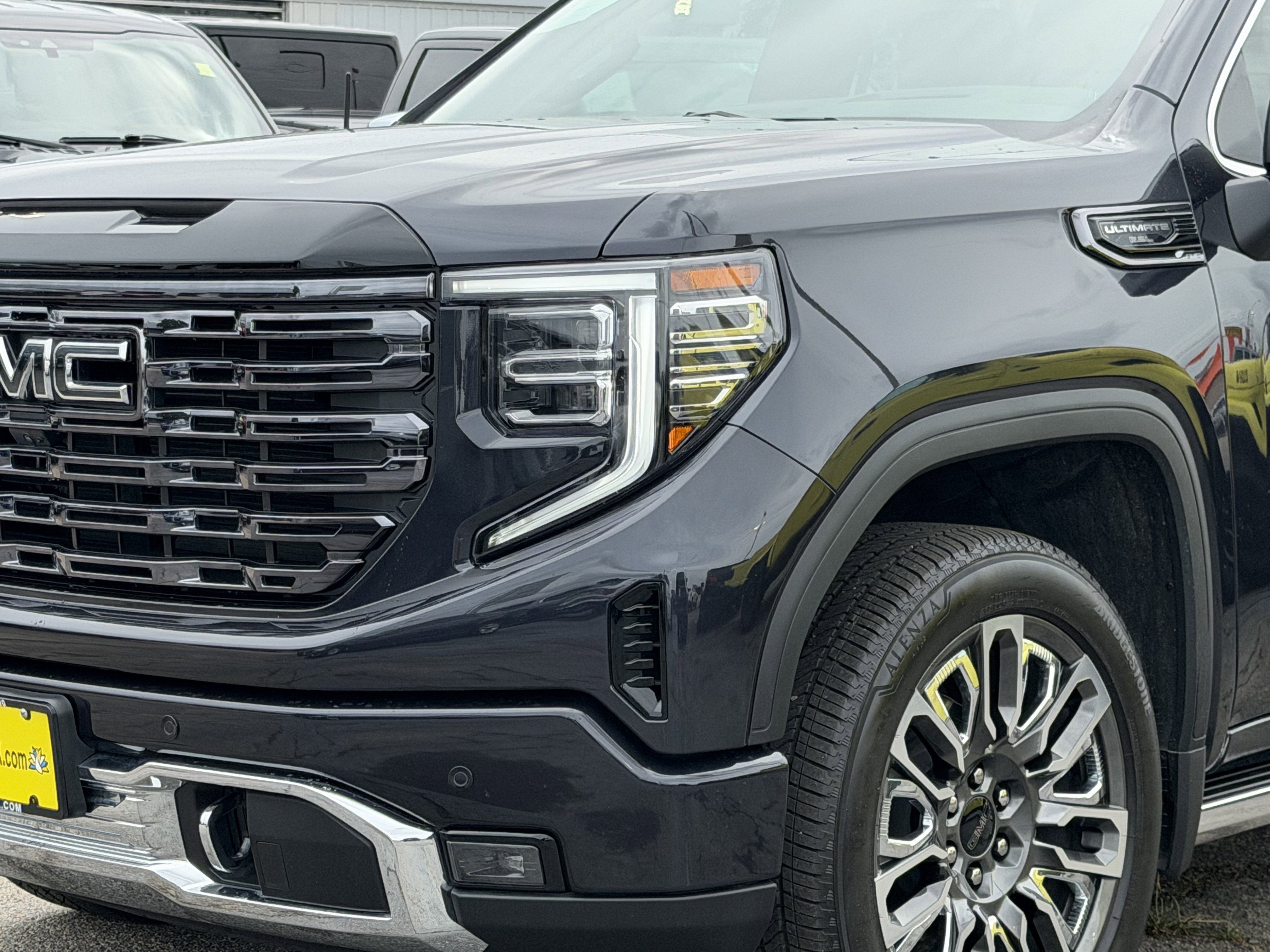 2025 GMC Sierra 1500 4WD Crew Cab Short Box Denali Ultimate