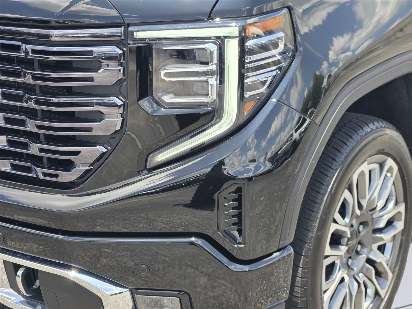 2025 GMC Sierra 1500 Denali Ultimate