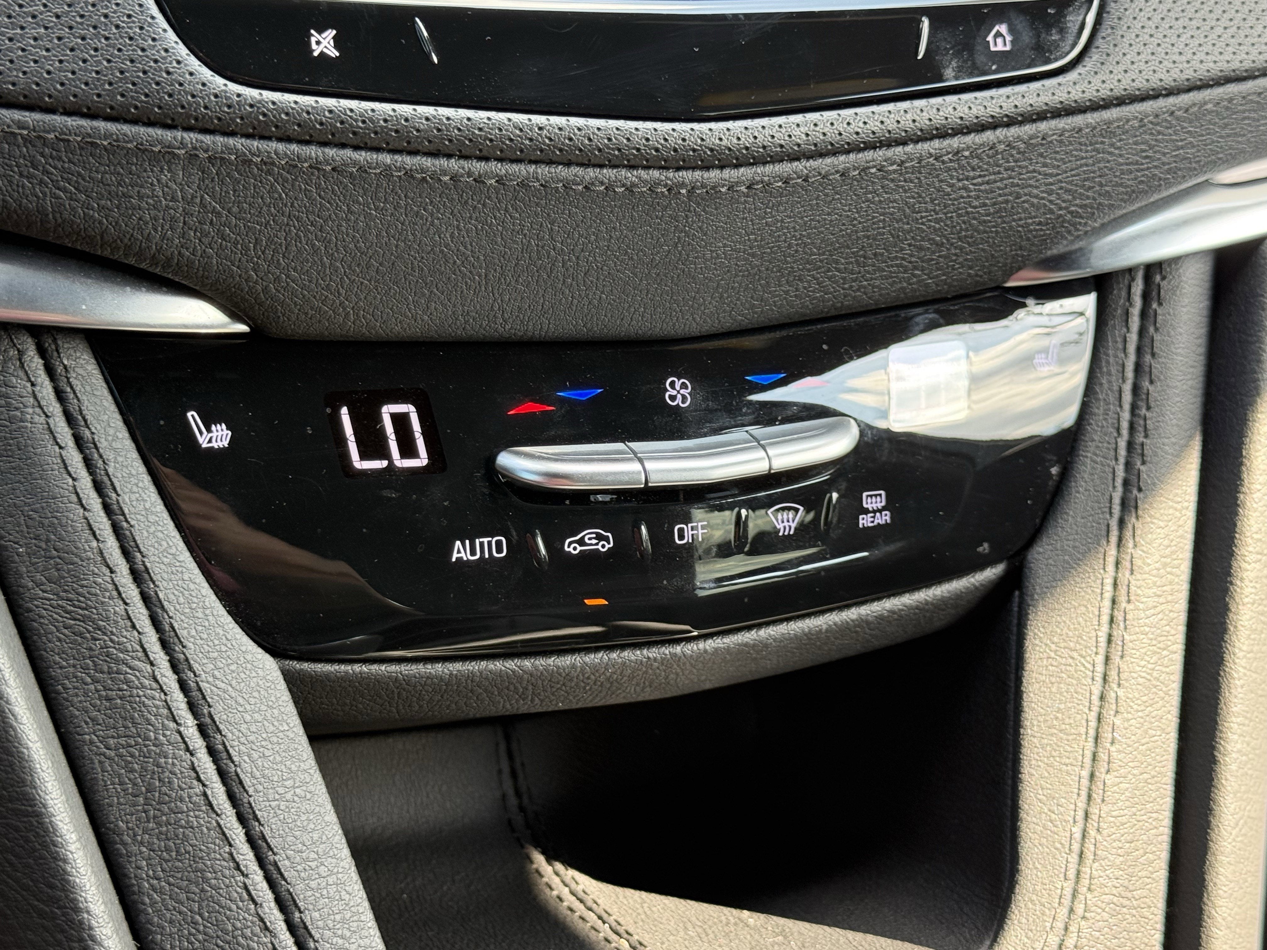 2024 Cadillac XT5 FWD Luxury