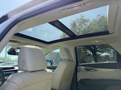 2023 Cadillac XT5 FWD Premium Luxury