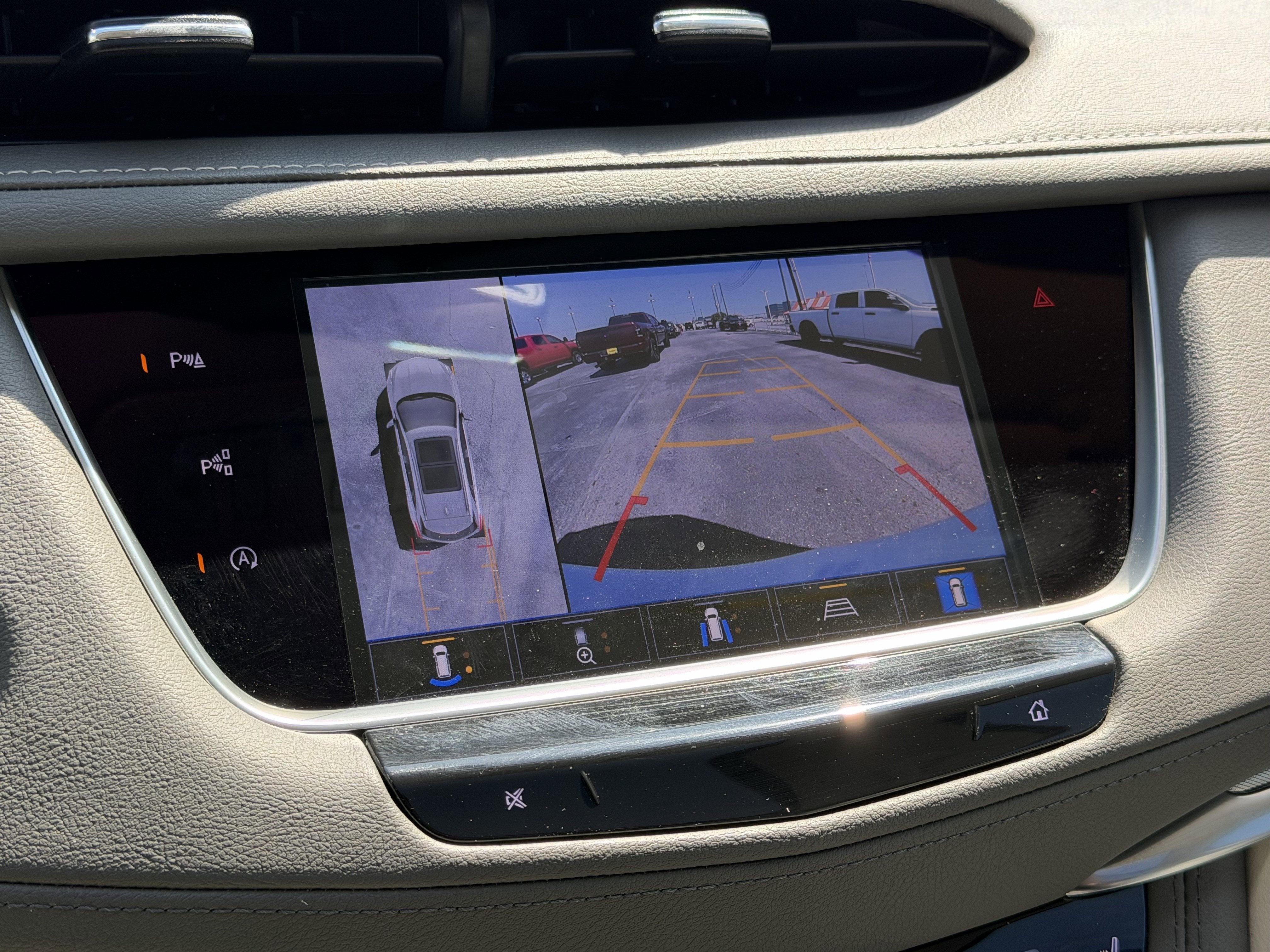 2023 Cadillac XT5 FWD Premium Luxury