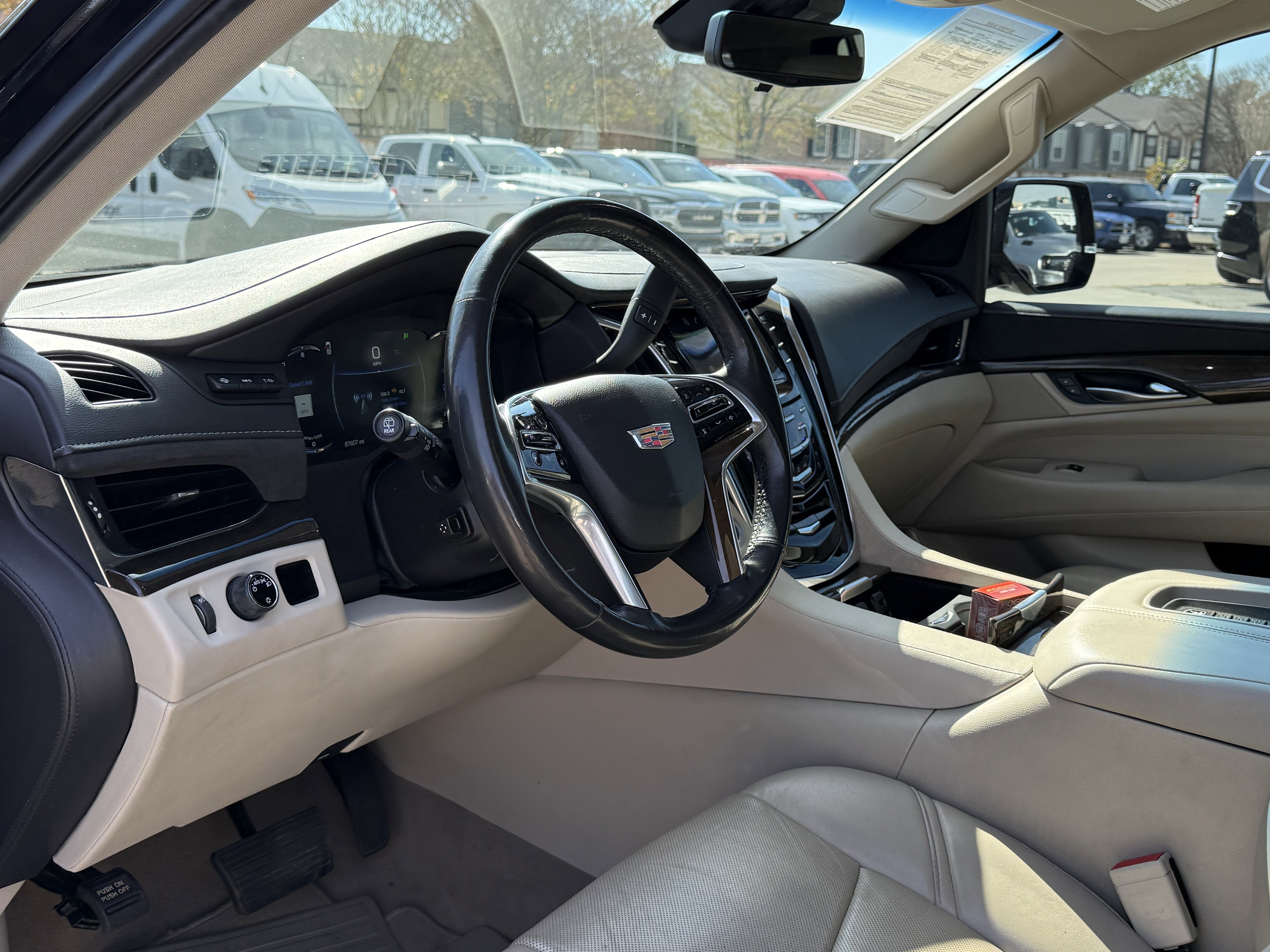 2019 Cadillac Escalade Luxury