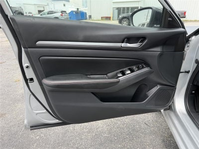 2024 Nissan ALTIMA SR