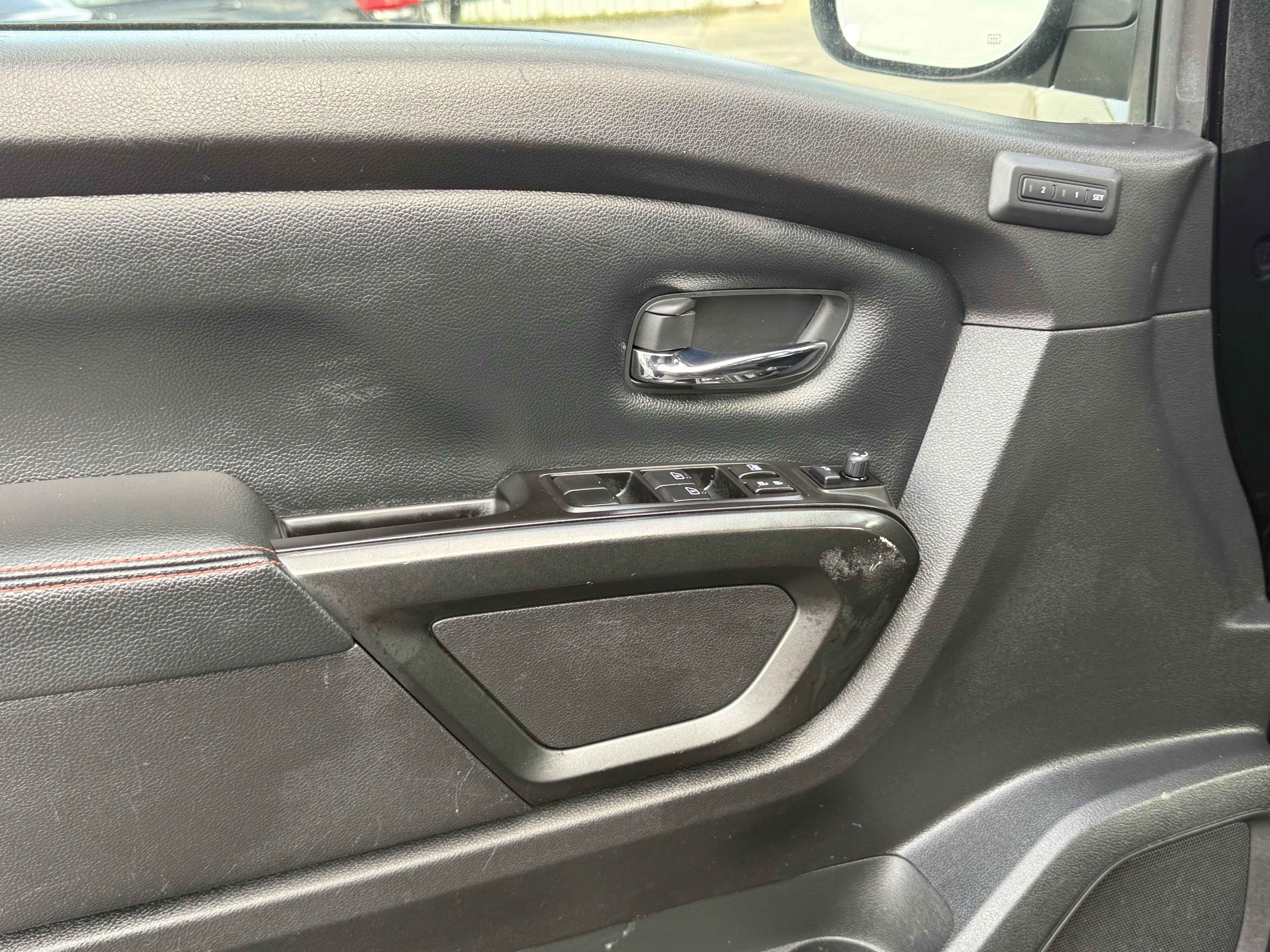 2020 Nissan TITAN Crew Cab PRO-4X 4x4