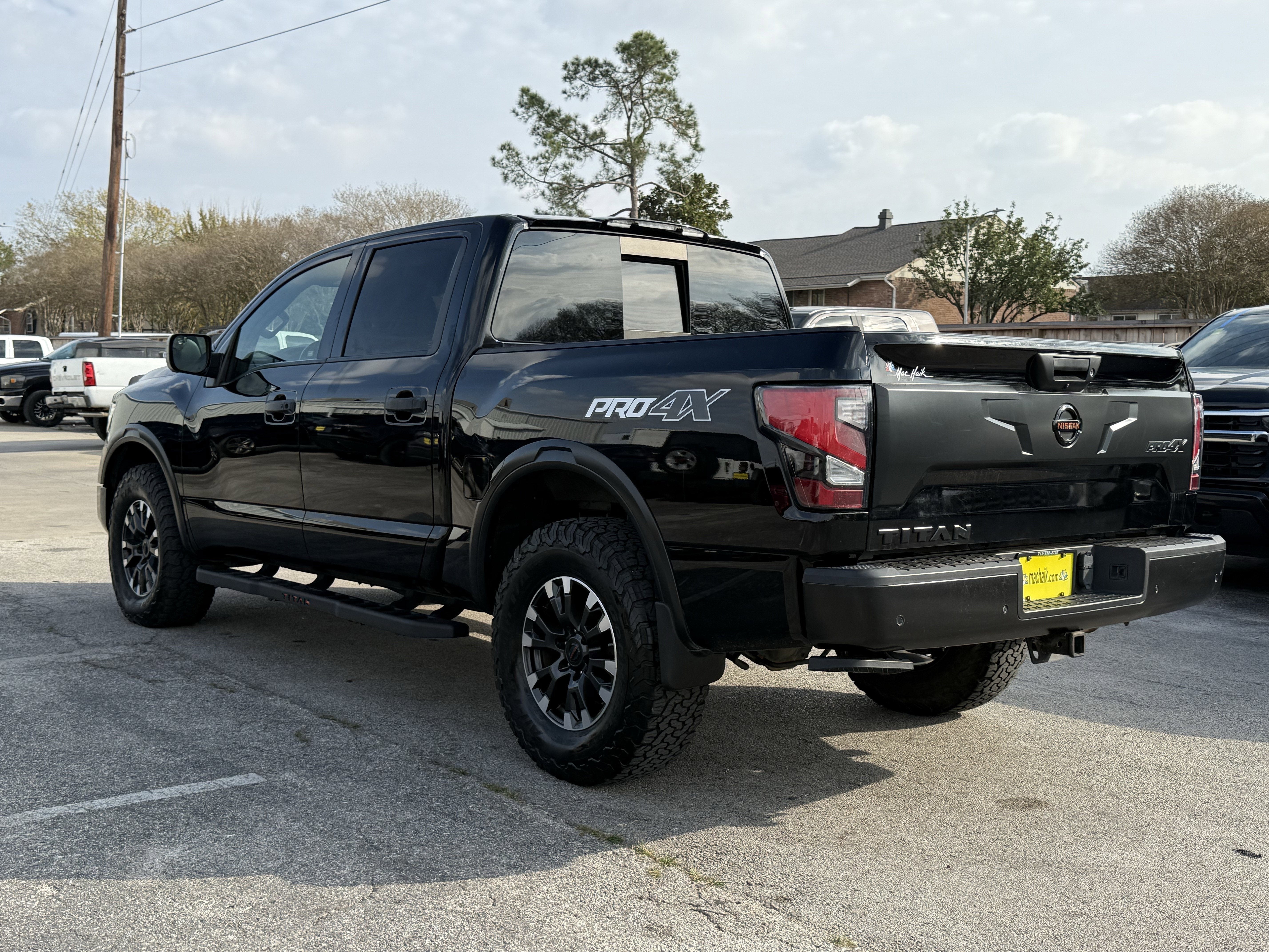 2020 Nissan TITAN Crew Cab PRO-4X 4x4