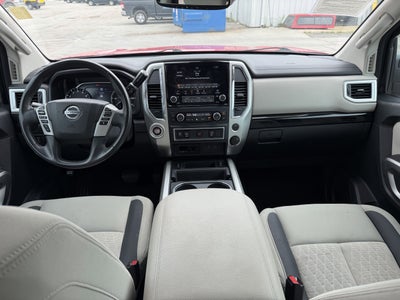 2021 Nissan TITAN SV