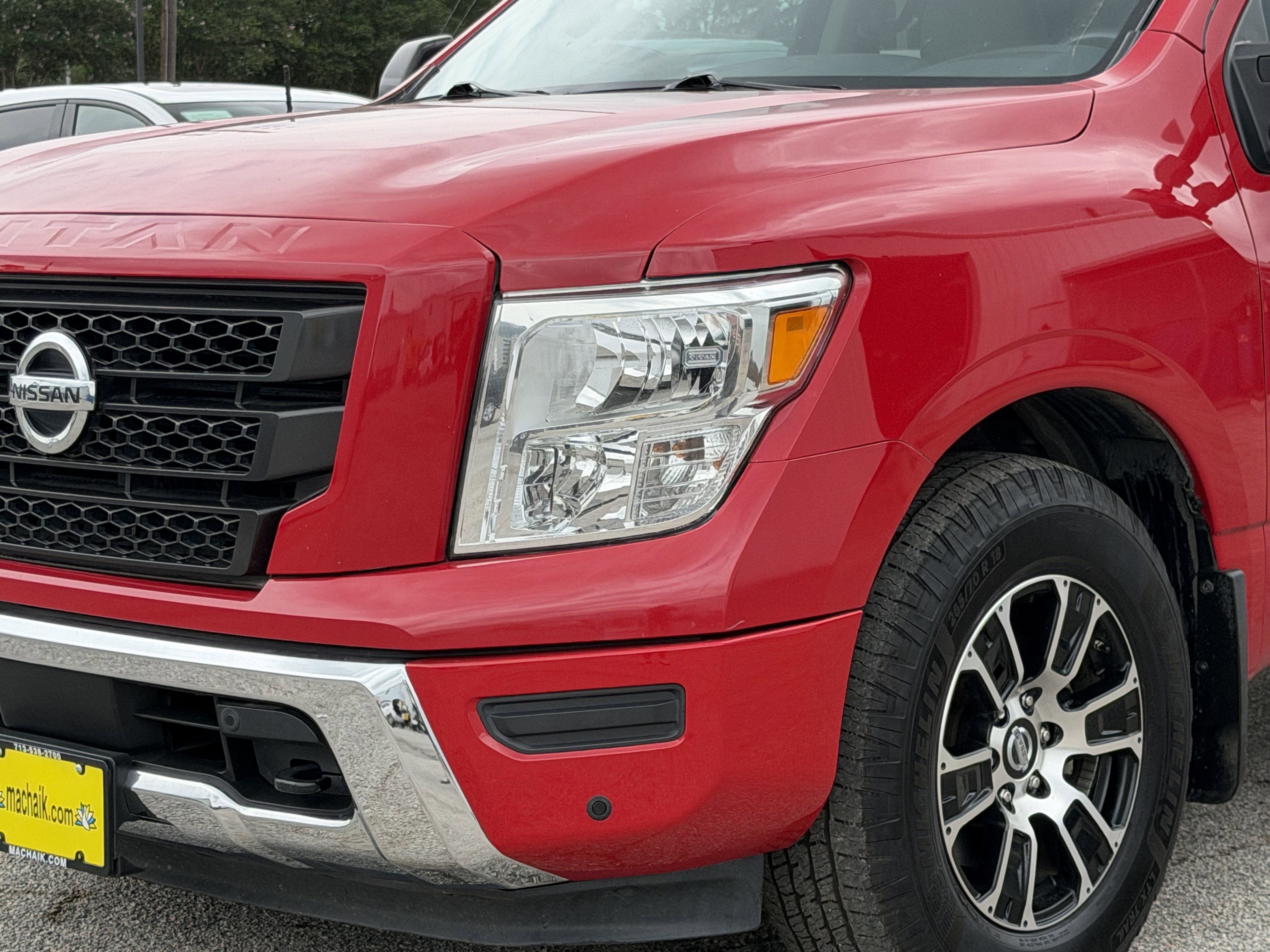 2021 Nissan TITAN SV