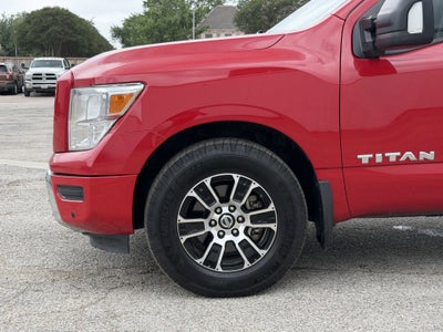 2021 Nissan TITAN SV