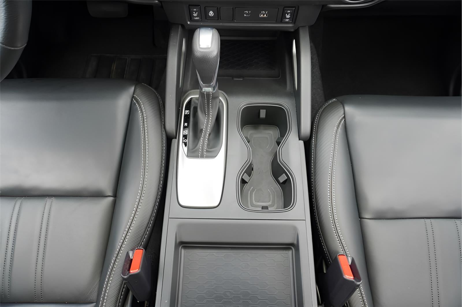 2024 Nissan Frontier SL