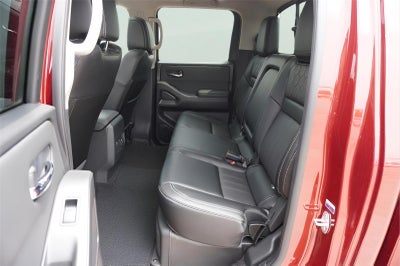 2024 Nissan Frontier SL