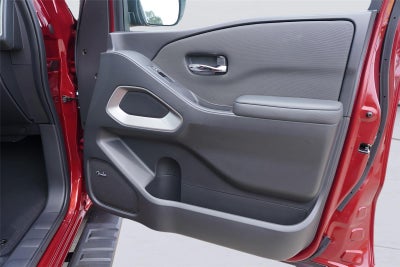 2024 Nissan Frontier SL