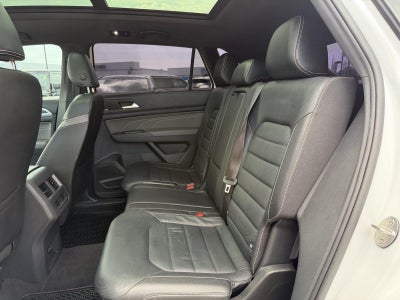 2023 Volkswagen Atlas Cross Sport 3.6L V6 SEL Premium R-Line