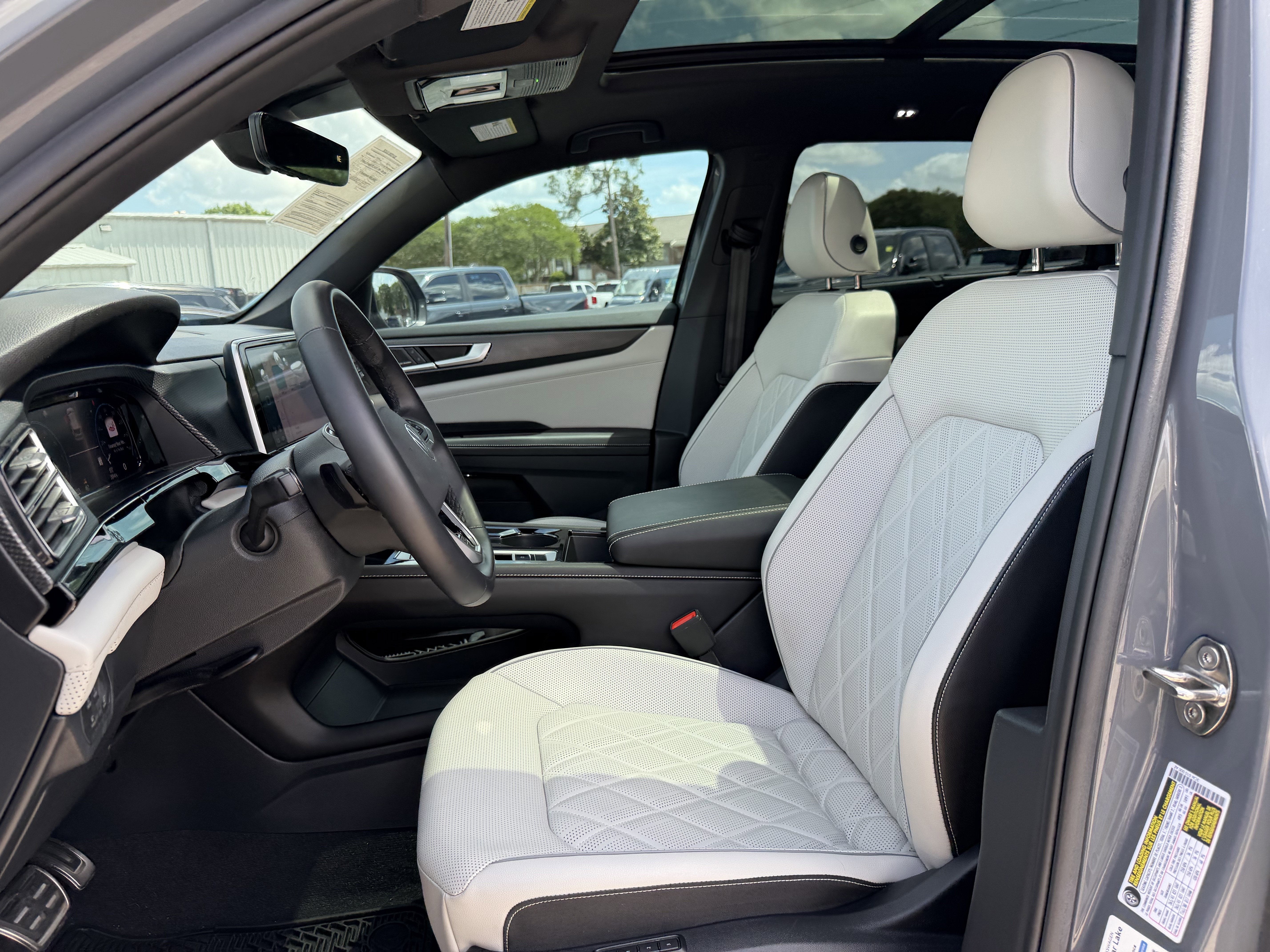 2024 Volkswagen Atlas Cross Sport 2.0T SEL Premium R-Line