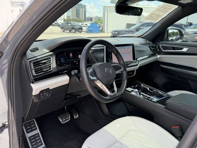 2024 Volkswagen Atlas Cross Sport 2.0T SEL Premium R-Line