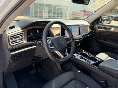 2024 Volkswagen Atlas 2.0T SE w/Technology