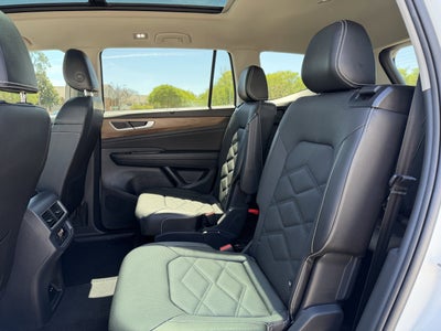 2024 Volkswagen Atlas 2.0T SE w/Technology