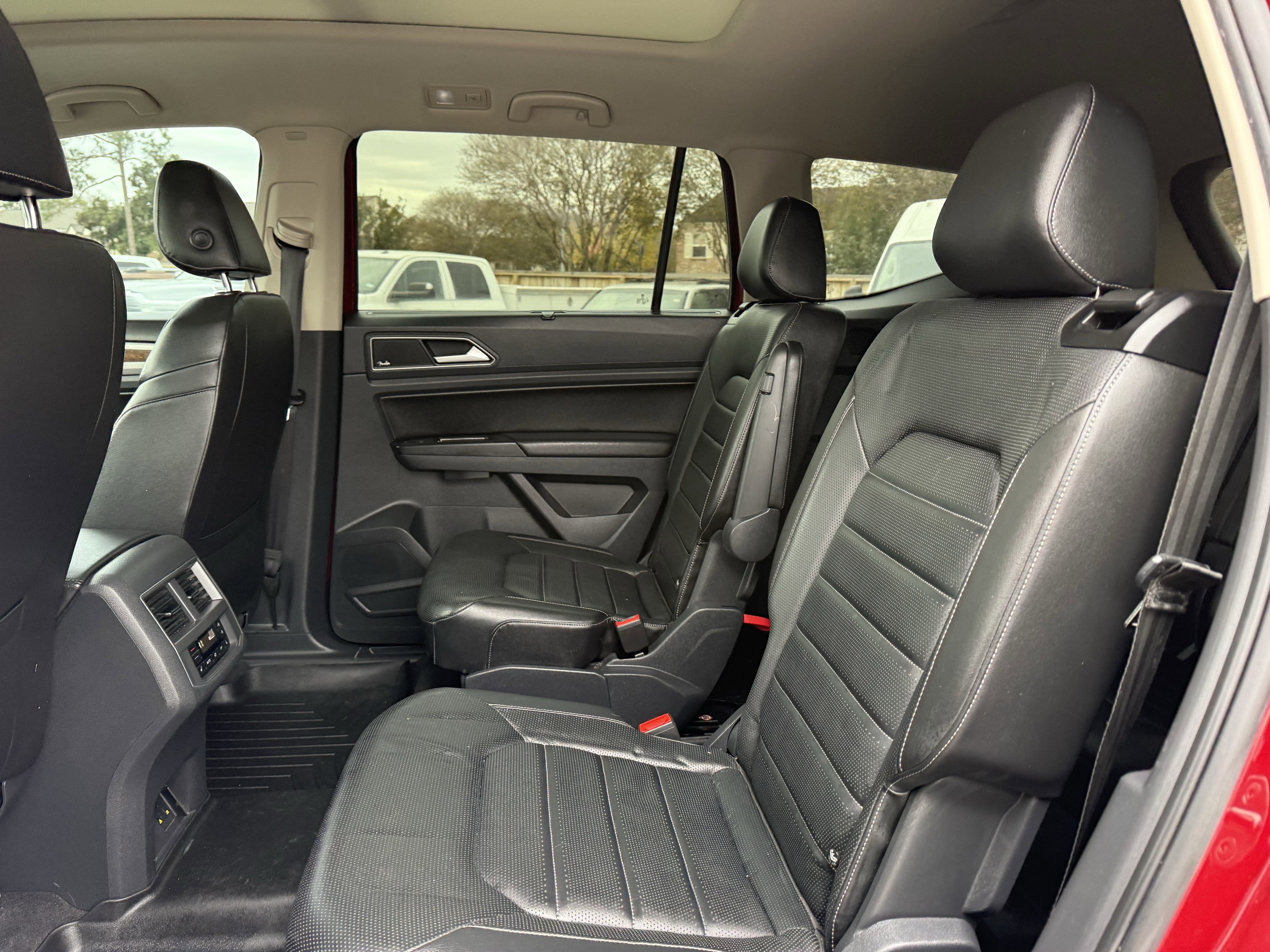2018 Volkswagen Atlas 3.6L V6 SEL Premium